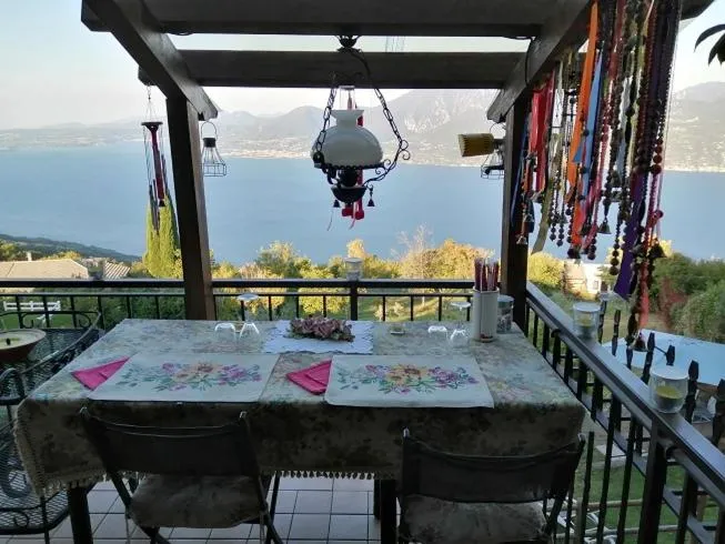 Property building in B&B da Paolo con vista Lago di Garda