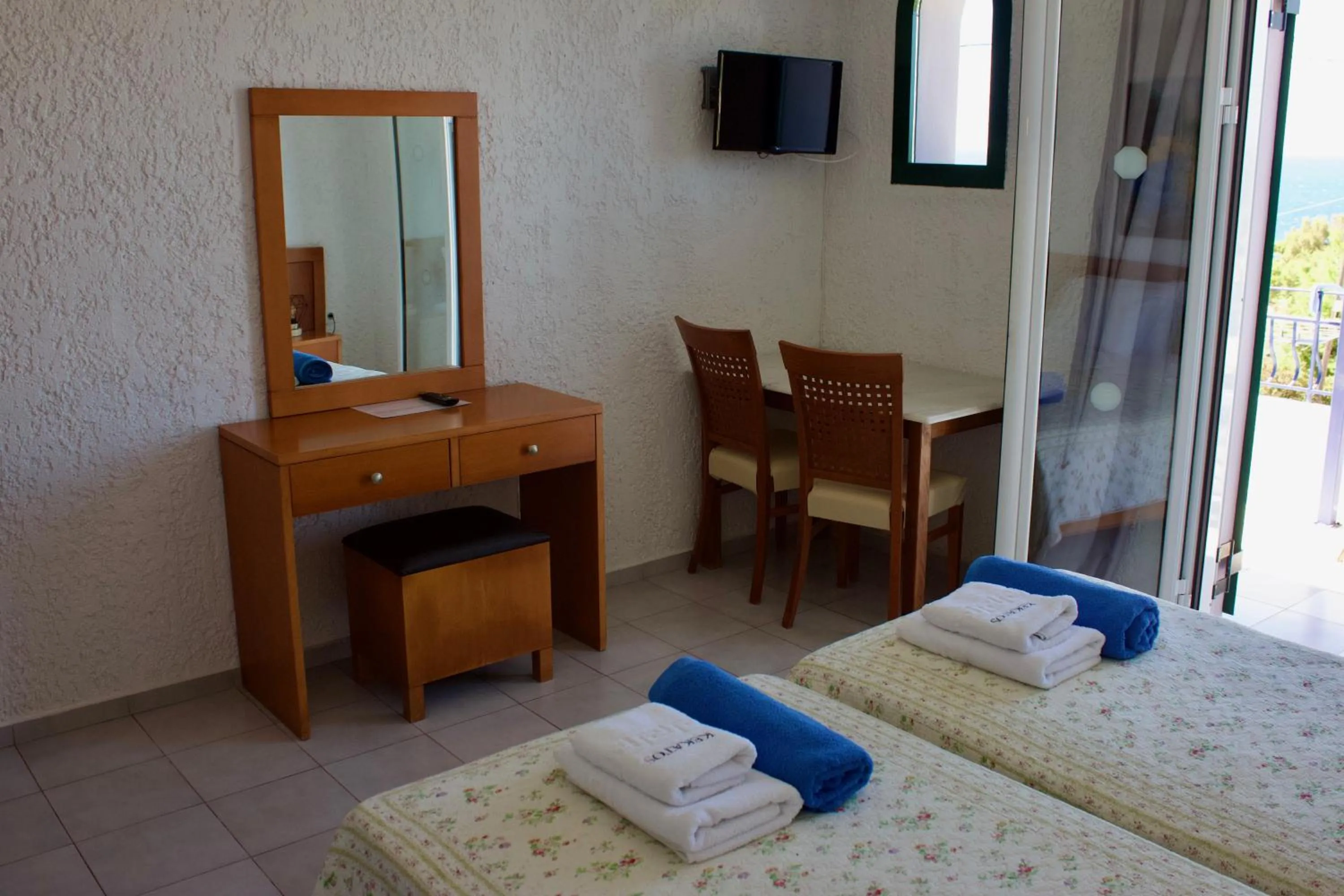 Bedroom, Bed in Kekatos Studios