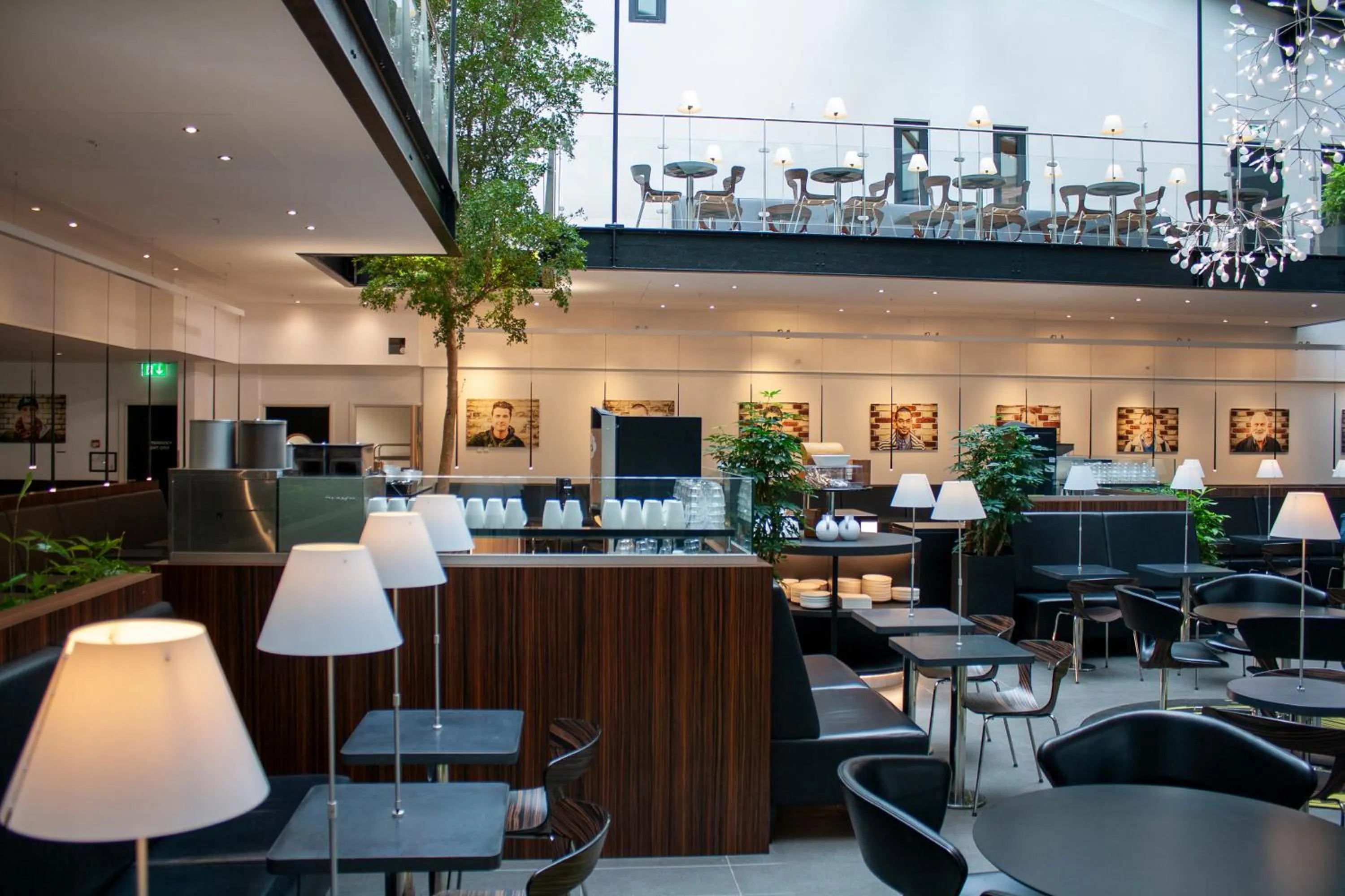 Restaurant/places to eat in Wakeup Copenhagen - Borgergade