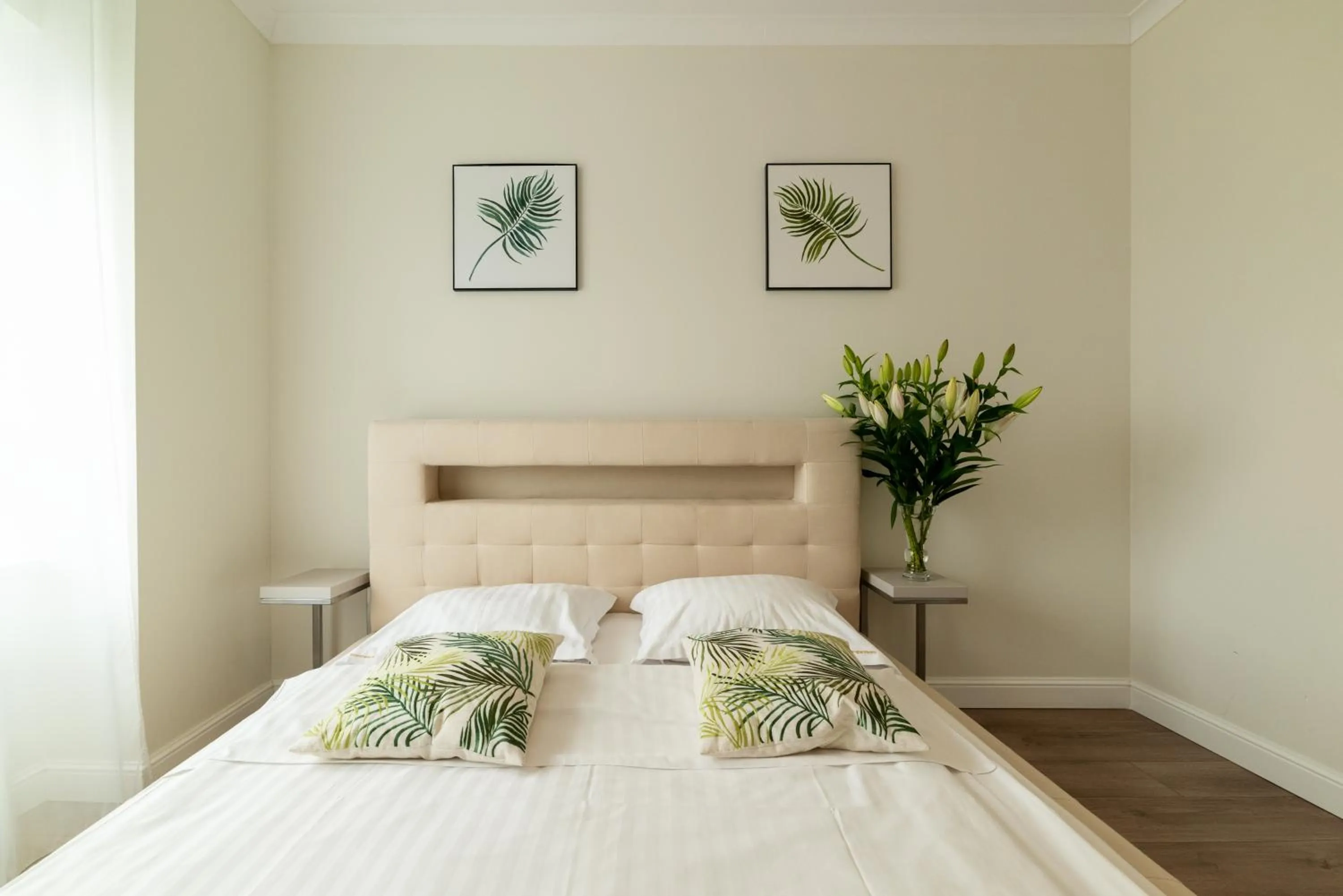 Bedroom, Bed in Platinum Towers Central Apartments