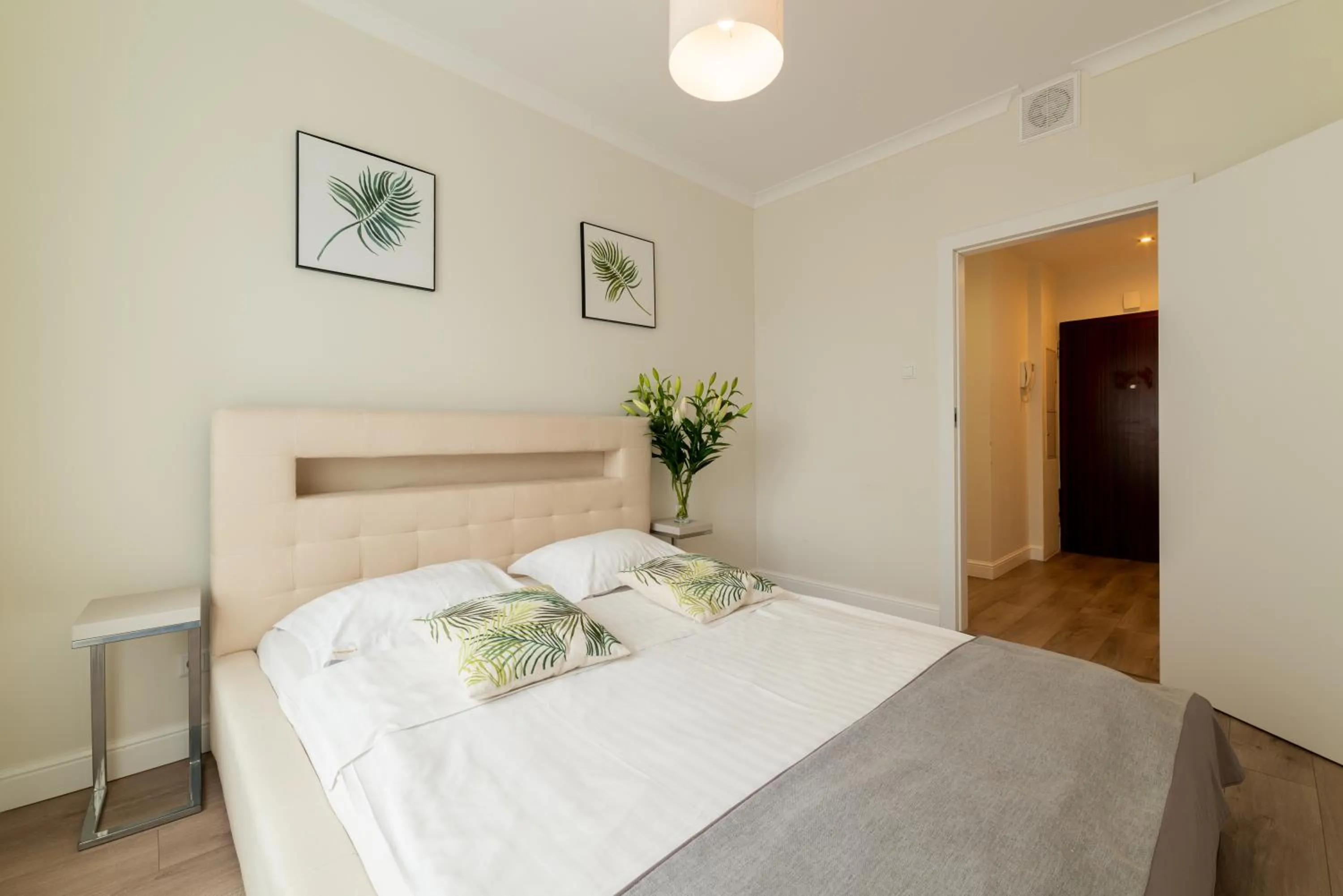Bedroom, Bed in Platinum Towers Central Apartments