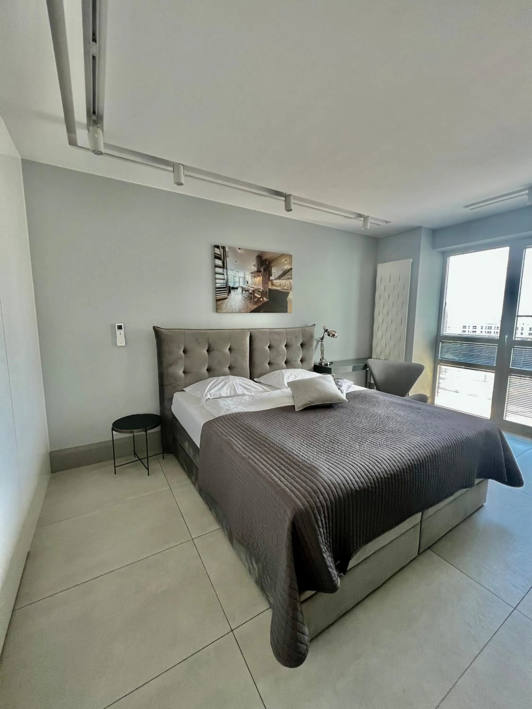Bedroom, Bed in Platinum Towers Central Apartments