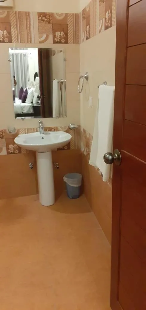 Hotel Noor Plaza