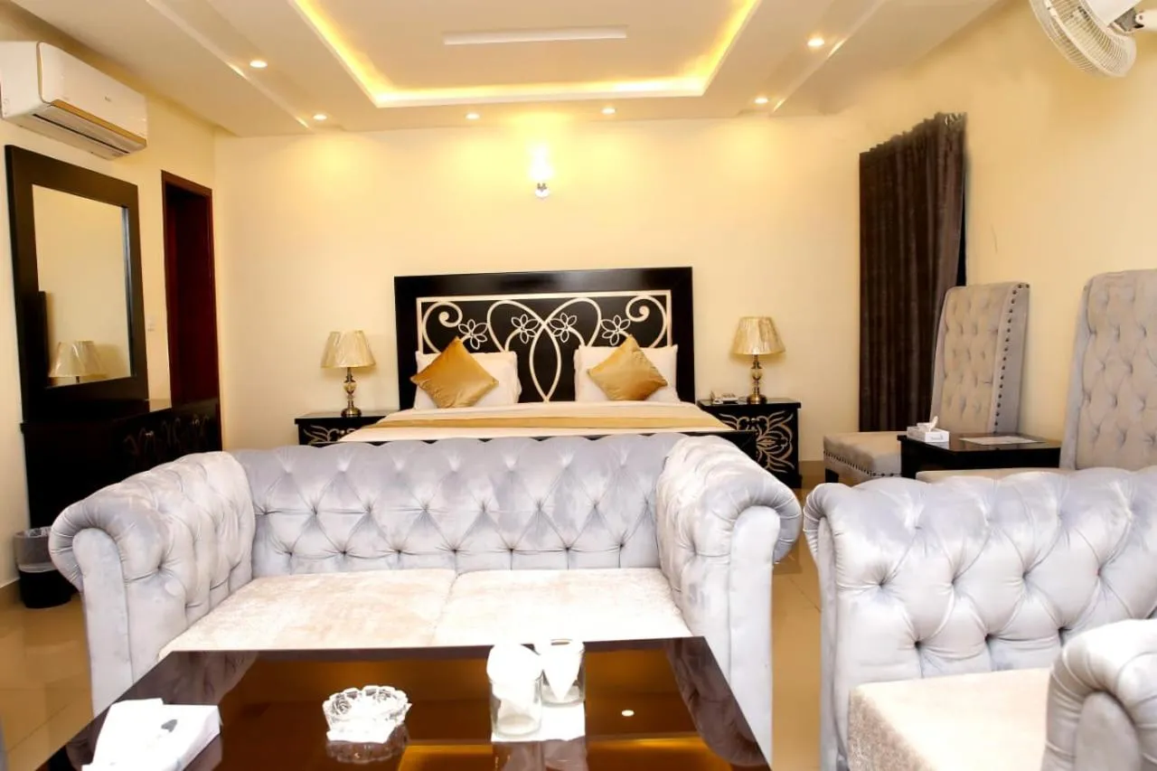 Hotel Noor Plaza