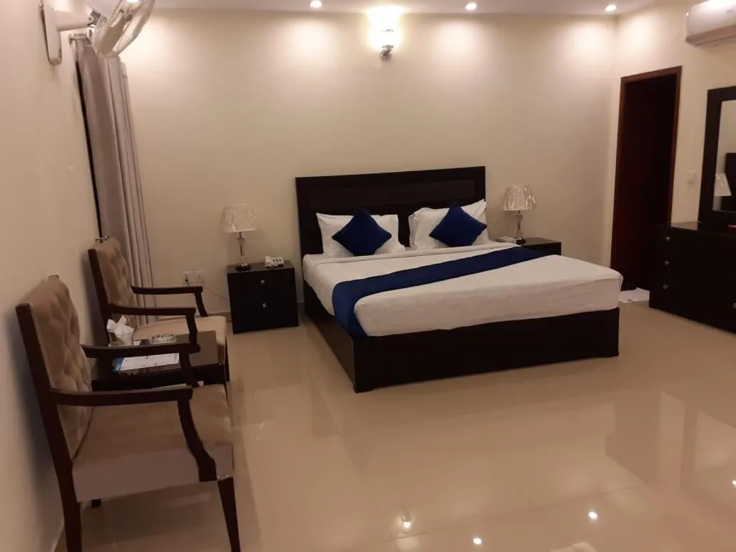 Hotel Noor Plaza