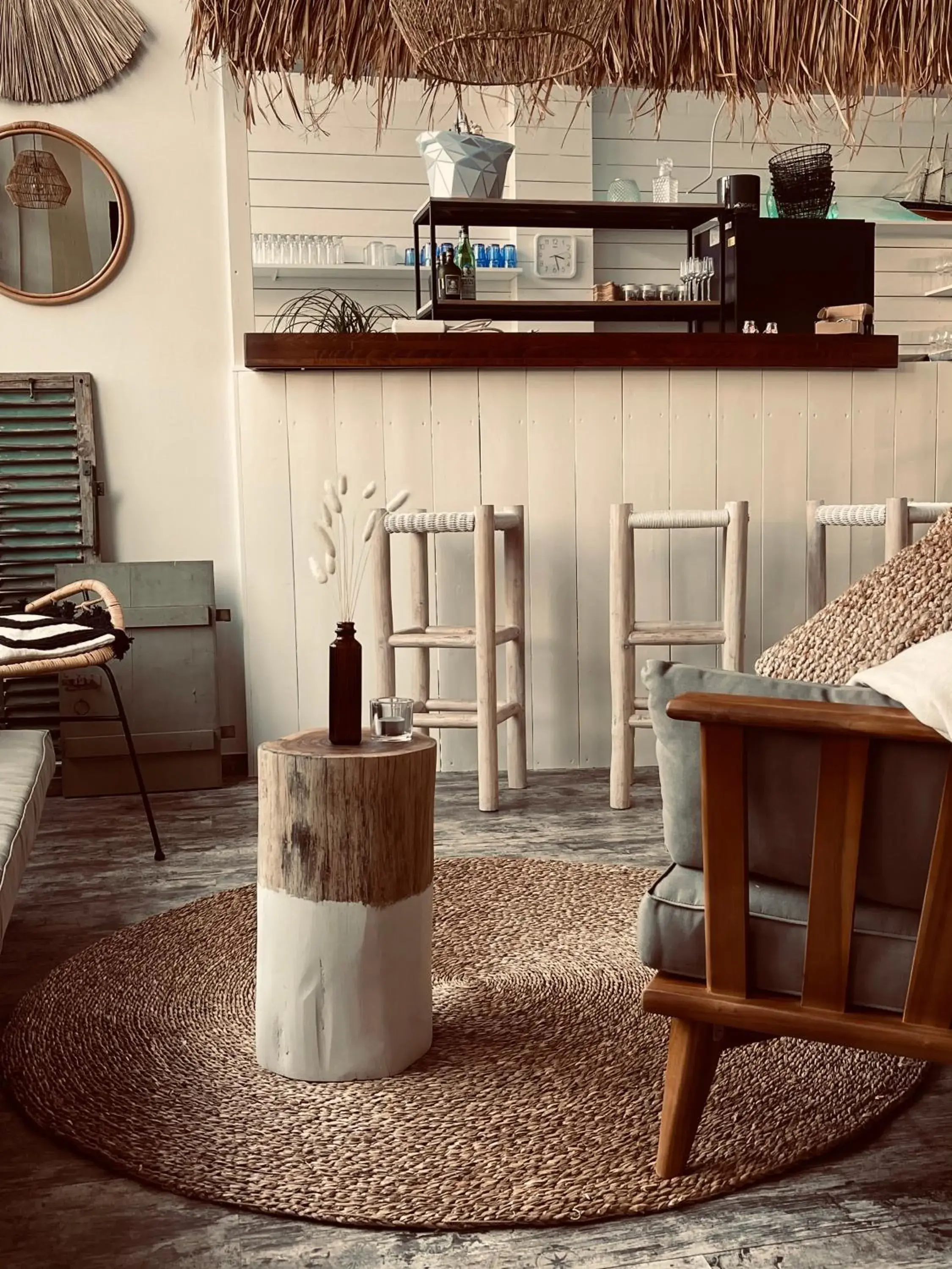 Restaurant/places to eat in Aqua Hotel Restaurant/places to eat in Aqua Hotel