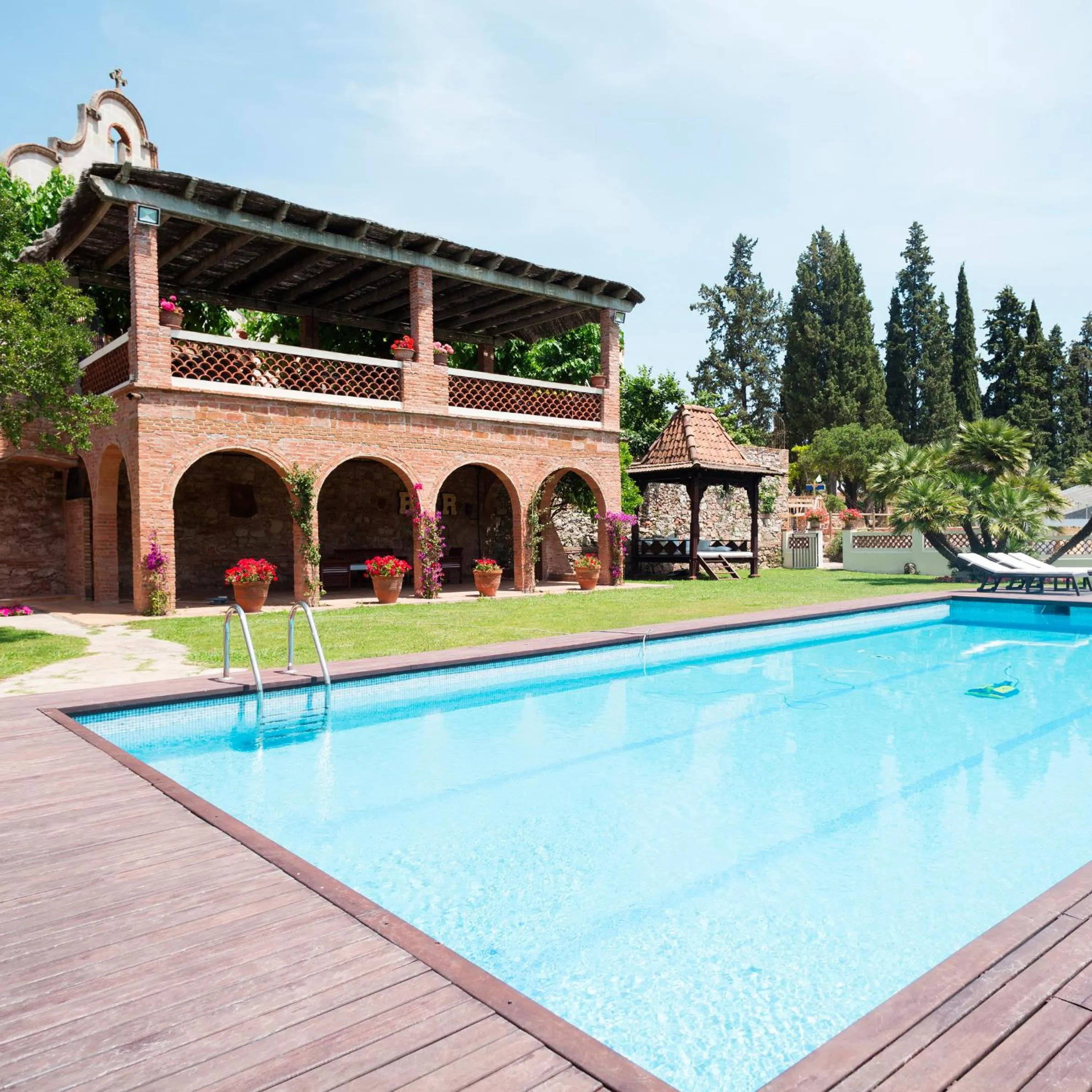 Swimming pool in Can Borrell