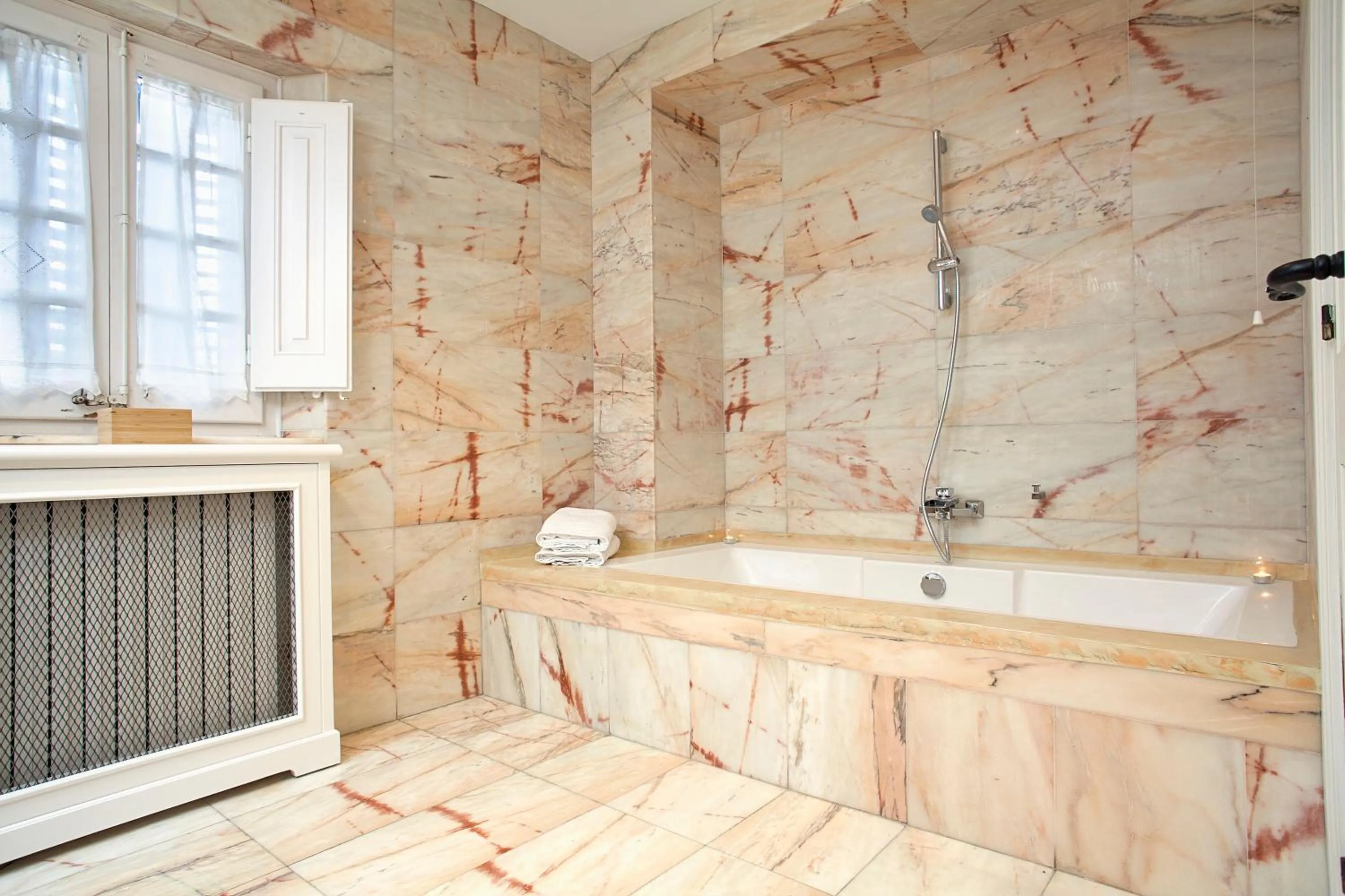 Bathroom in Can Borrell