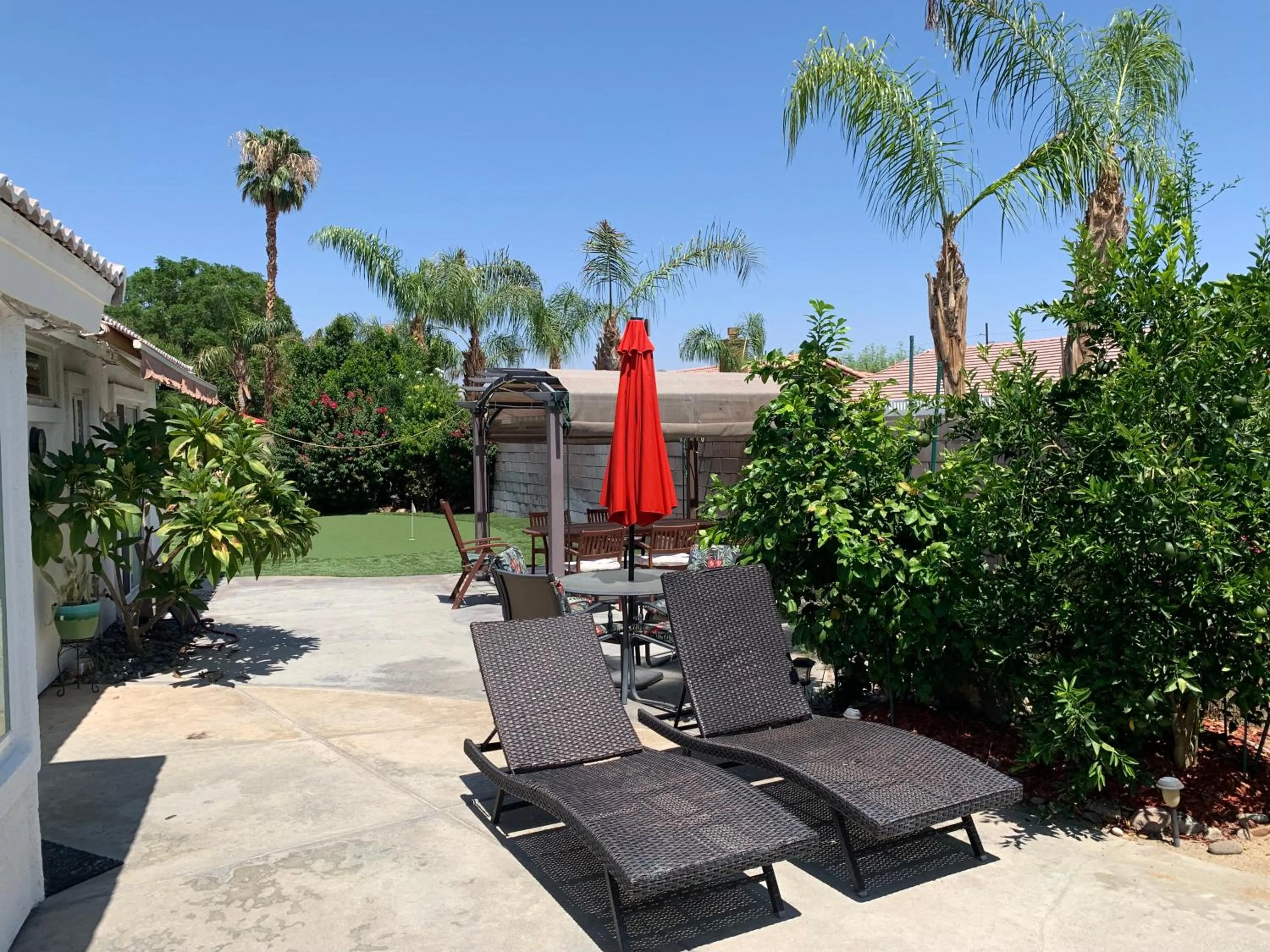 Patio in 3 bedroom house with Private Pool, Spa&Golf Course!