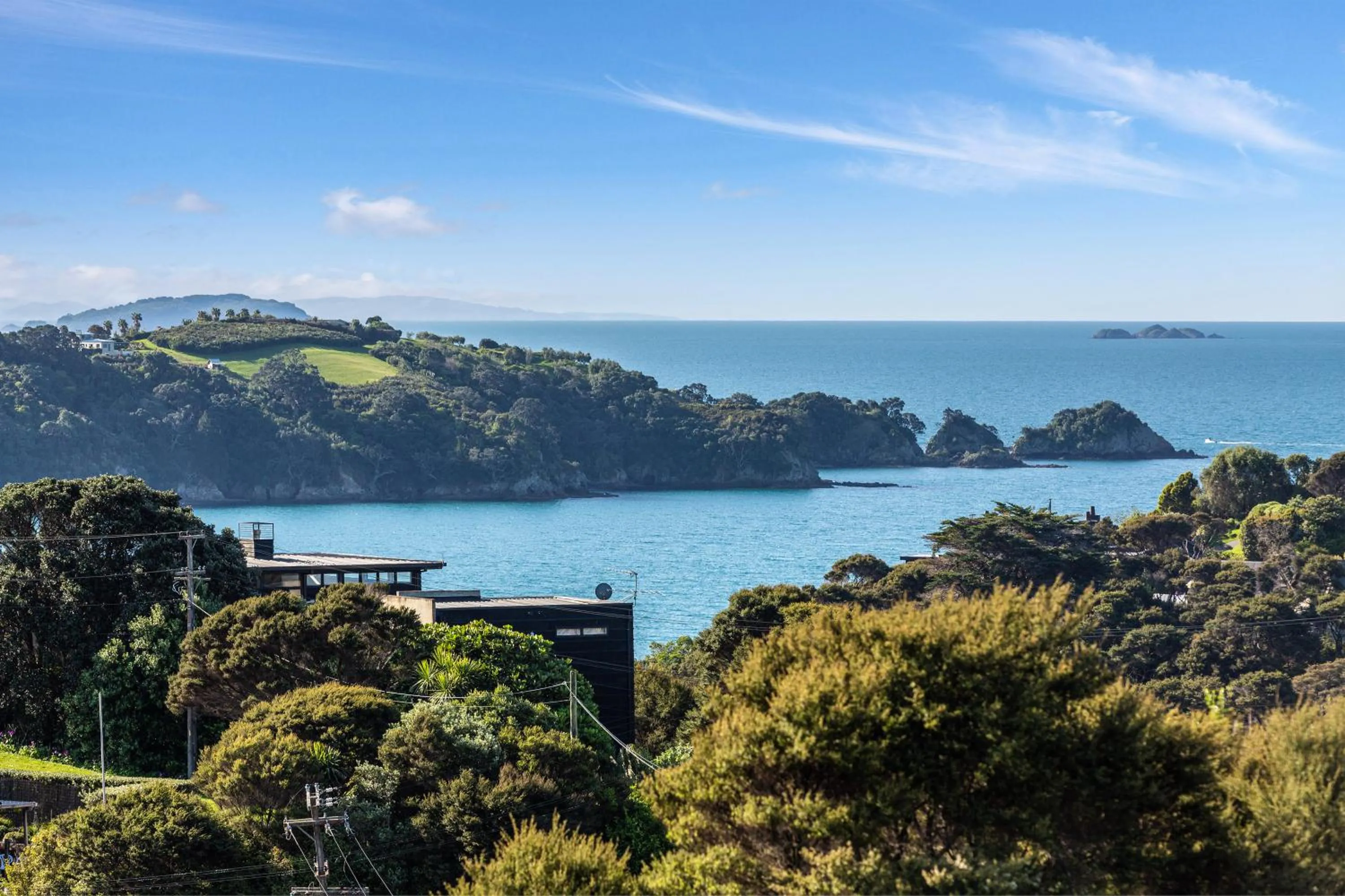 Sea view in Taonga with Sea Views by Waiheke Unlimited