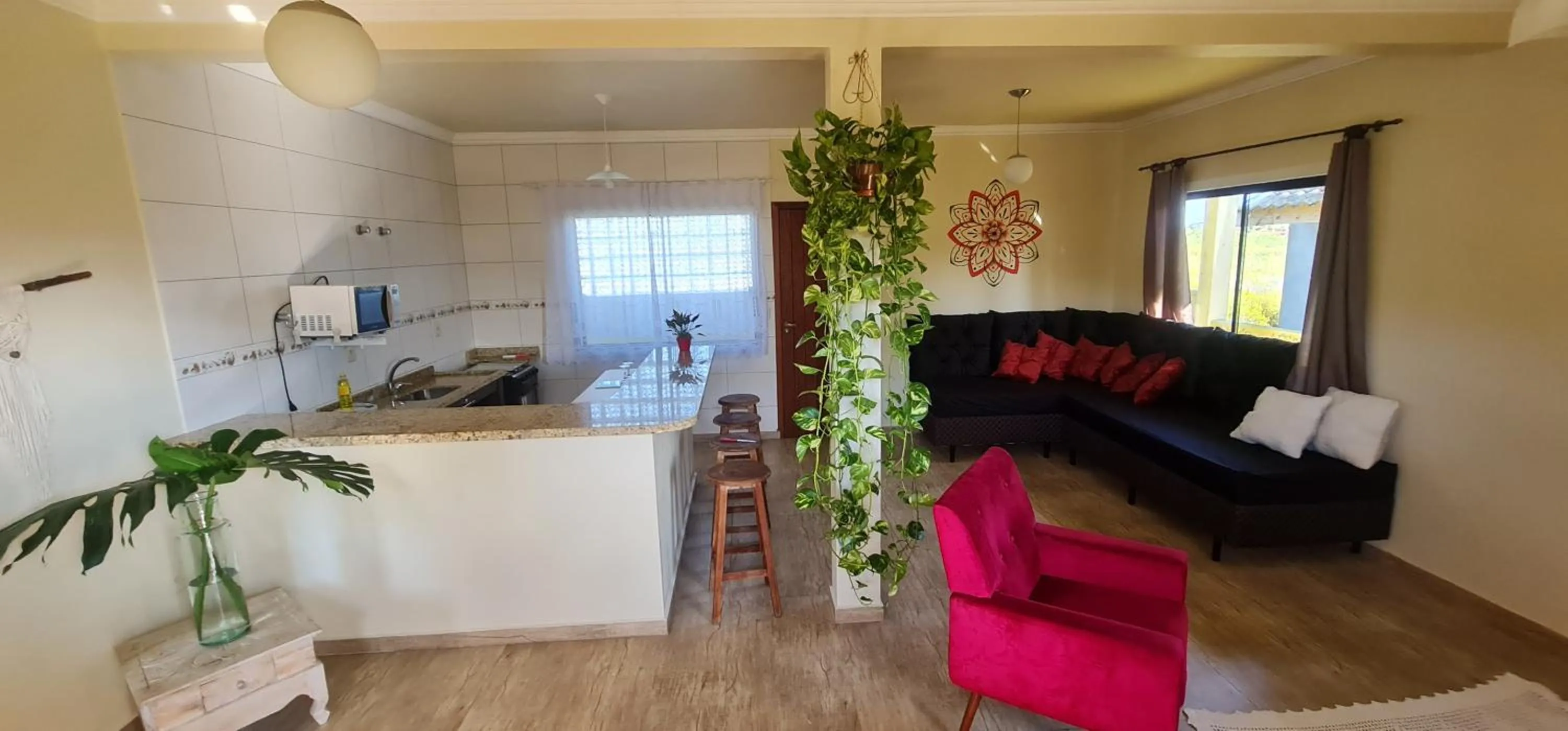 Kitchen or kitchenette in Hotel Ferrugem Eco Village