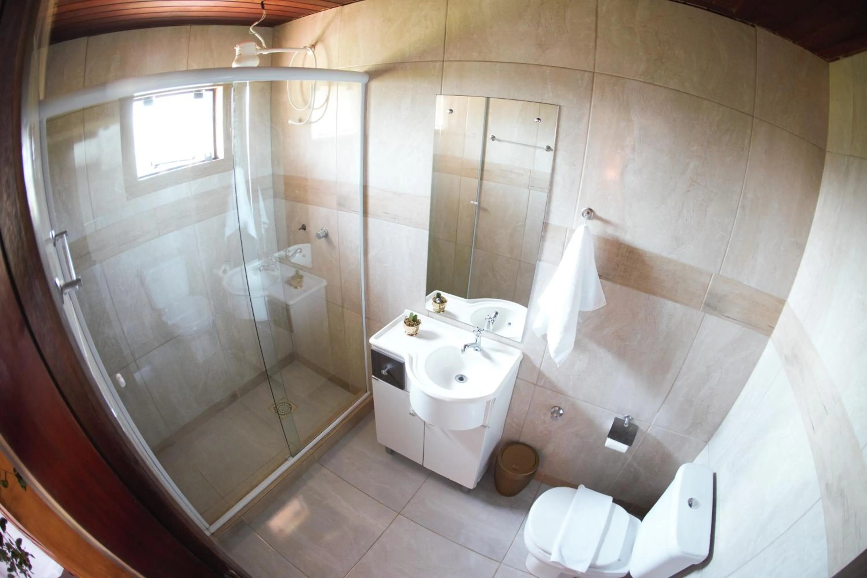 Bathroom in Hotel Ferrugem Eco Village