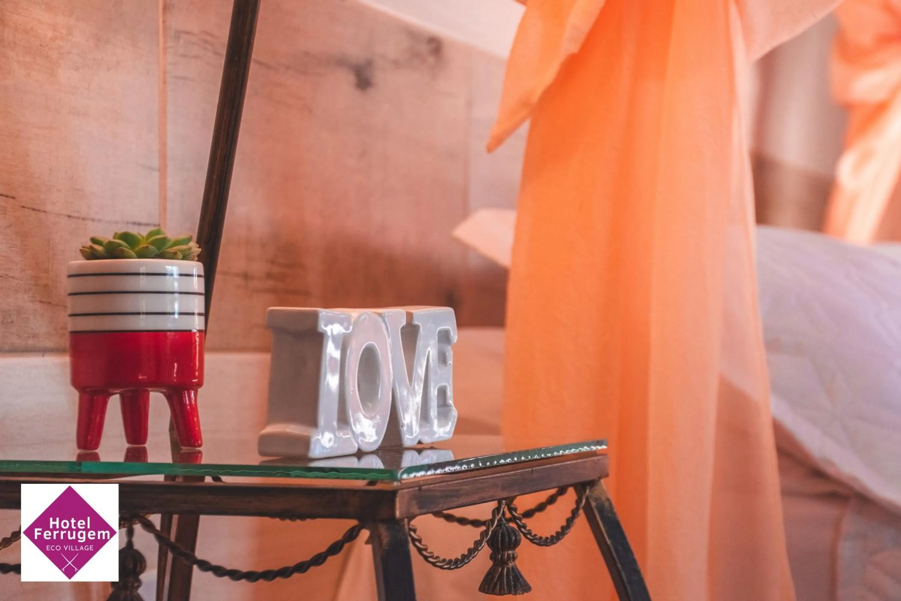Decorative detail, Bed in Hotel Ferrugem Eco Village