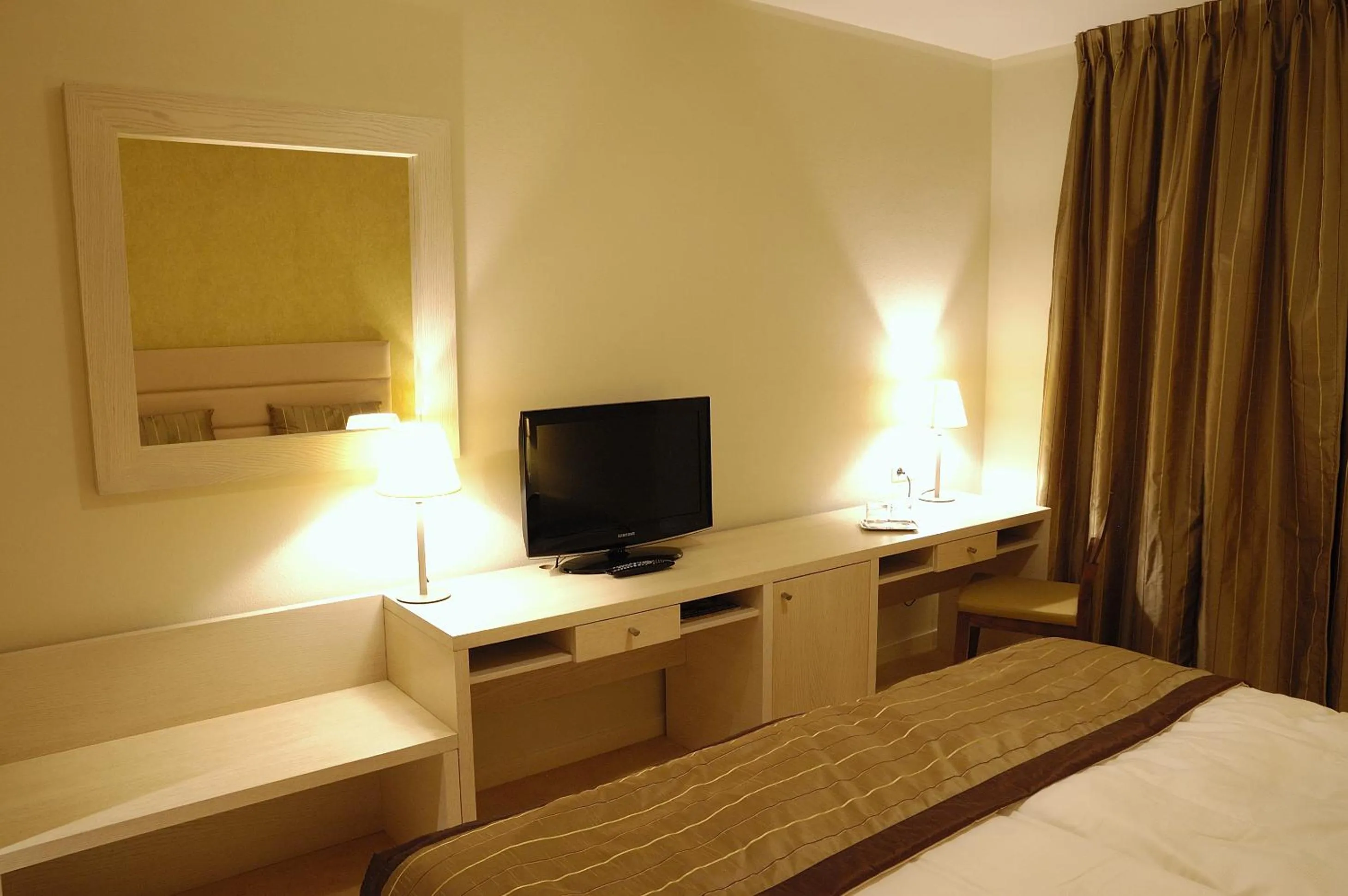 TV and multimedia, Bed in Hotel Predium