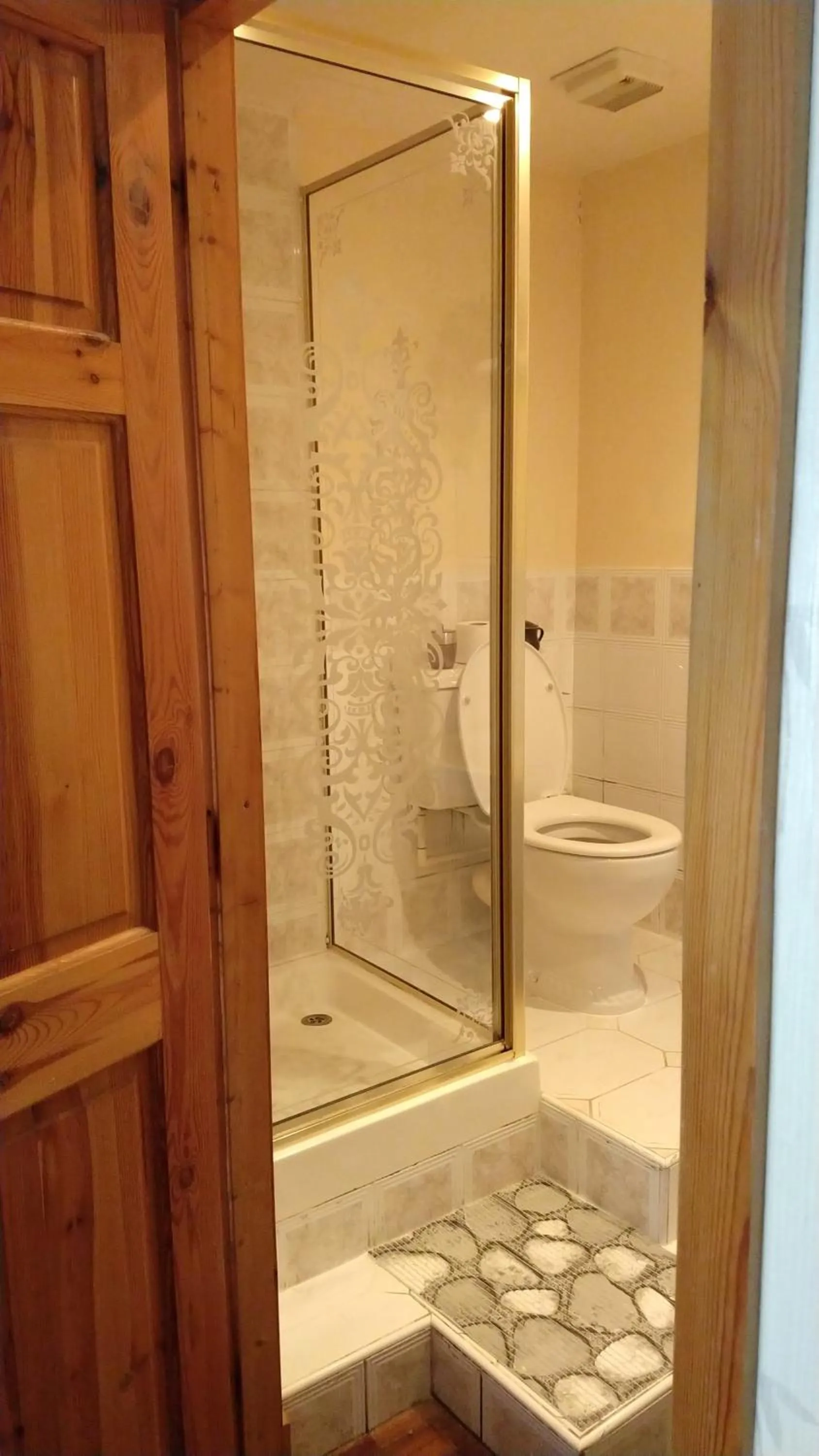 Shower in Hollingworth Lake Guest House Room Only Accommodation