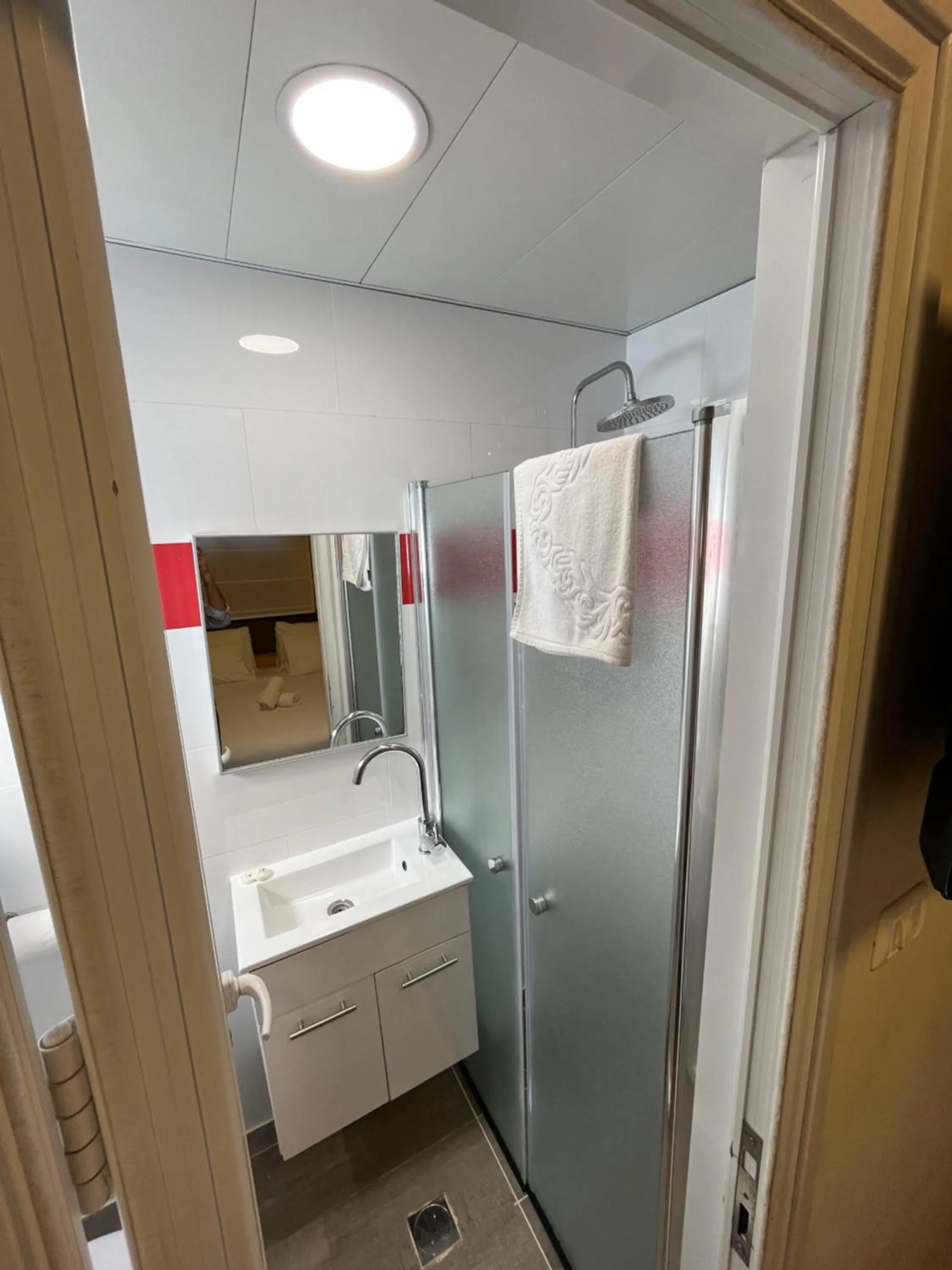 Bathroom in Domus Bat Galim Hotel