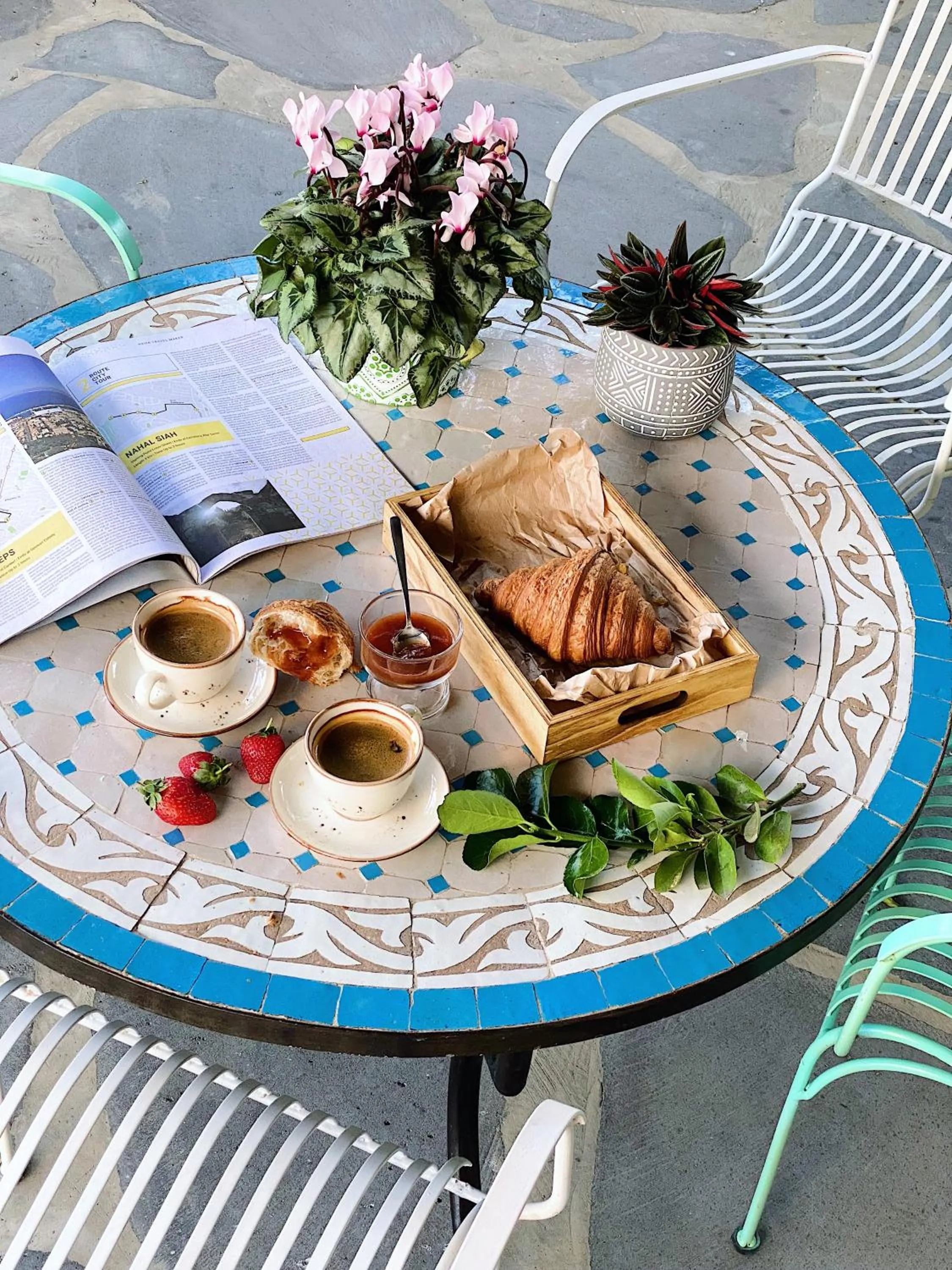 Food and drinks in Domus Bat Galim Hotel