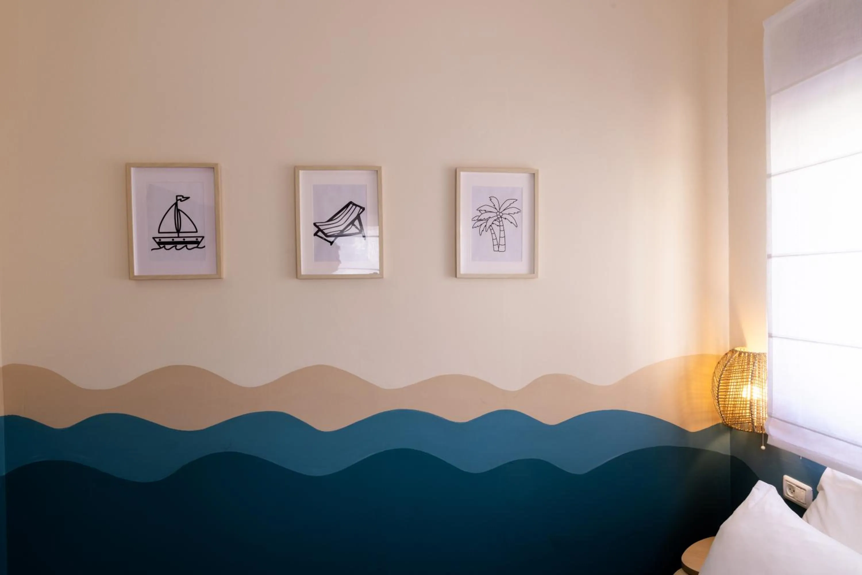 Bedroom, Bed in Domus Bat Galim Hotel