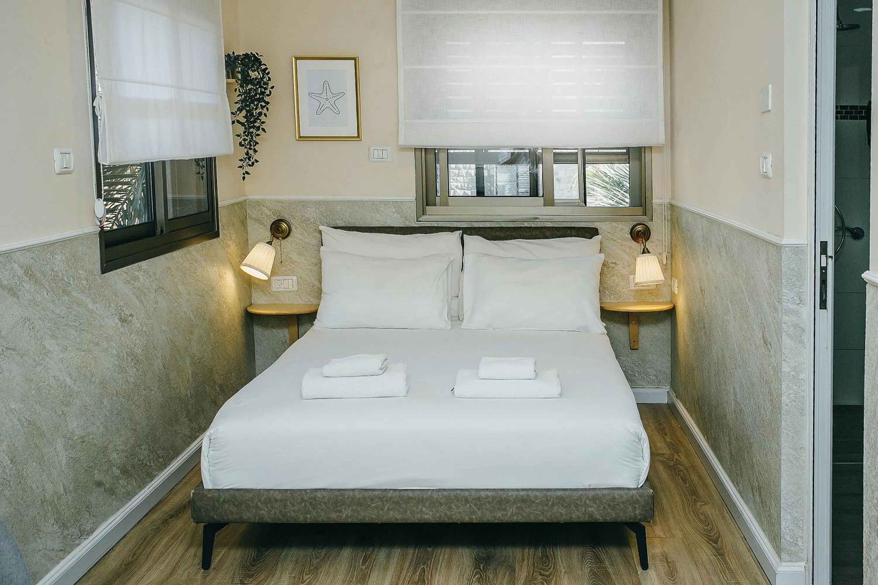 Bed in Domus Bat Galim Hotel
