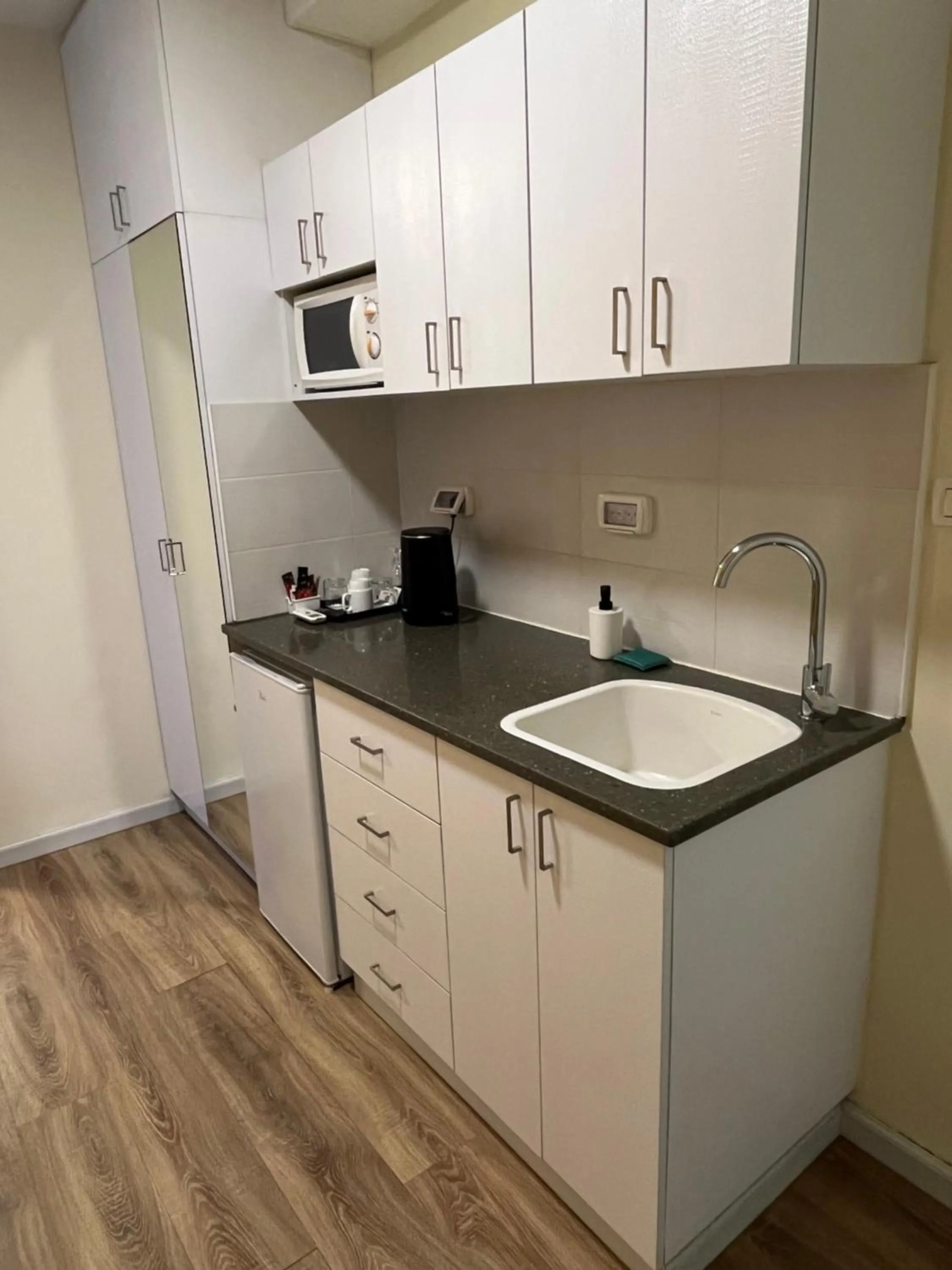 kitchen in Domus Bat Galim Hotel