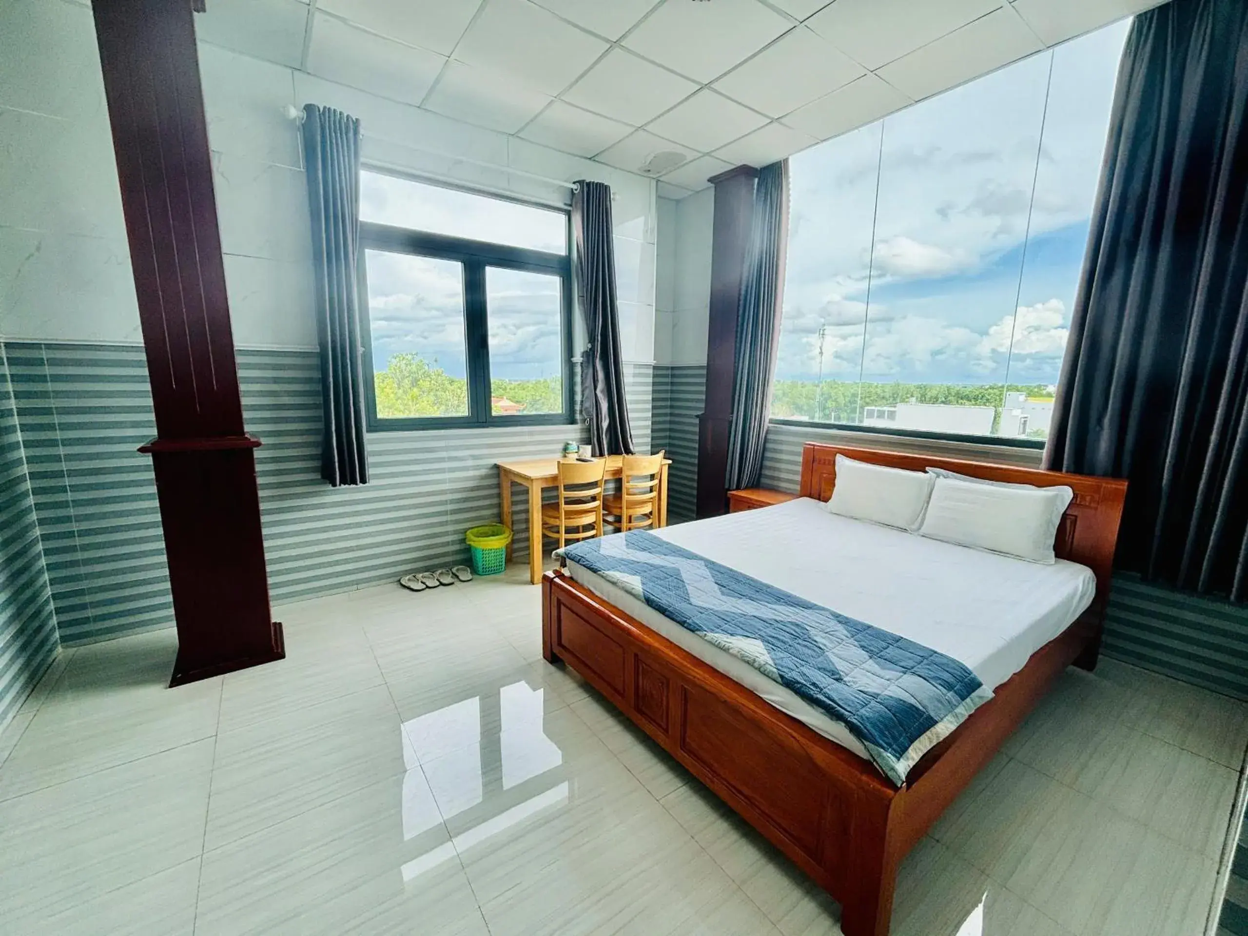 Standard King Room in Hotel Sen Việt Bạc Liêu Standard King Room in Hotel Sen Việt Bạc Liêu