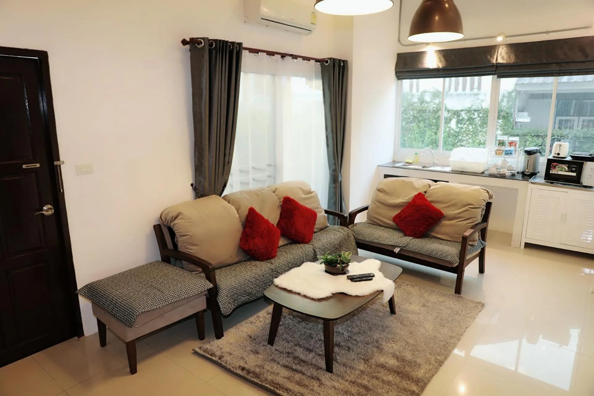 close Maya nimman 5bedroom villa