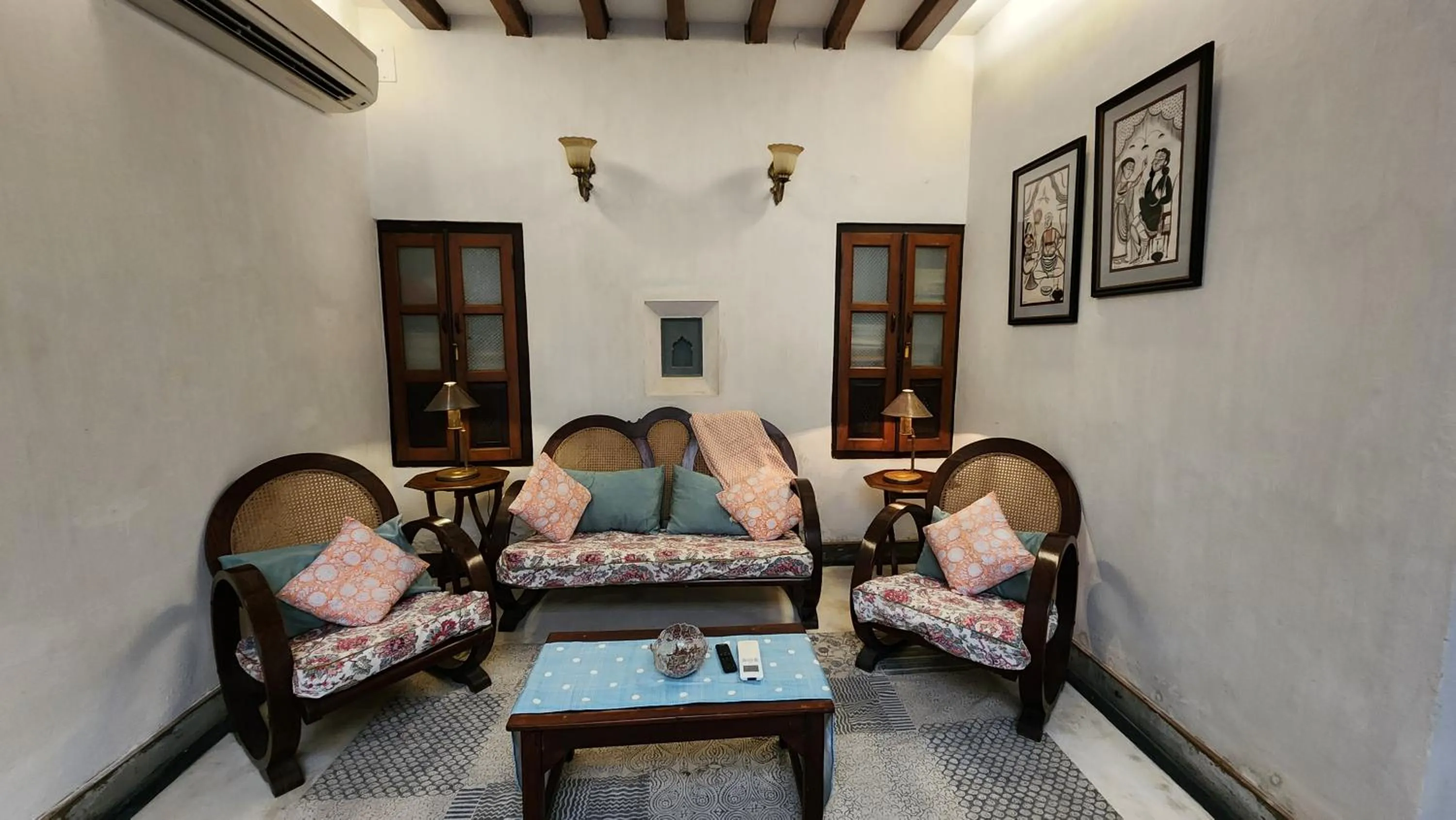 Communal lounge/ TV room in Kariappa House