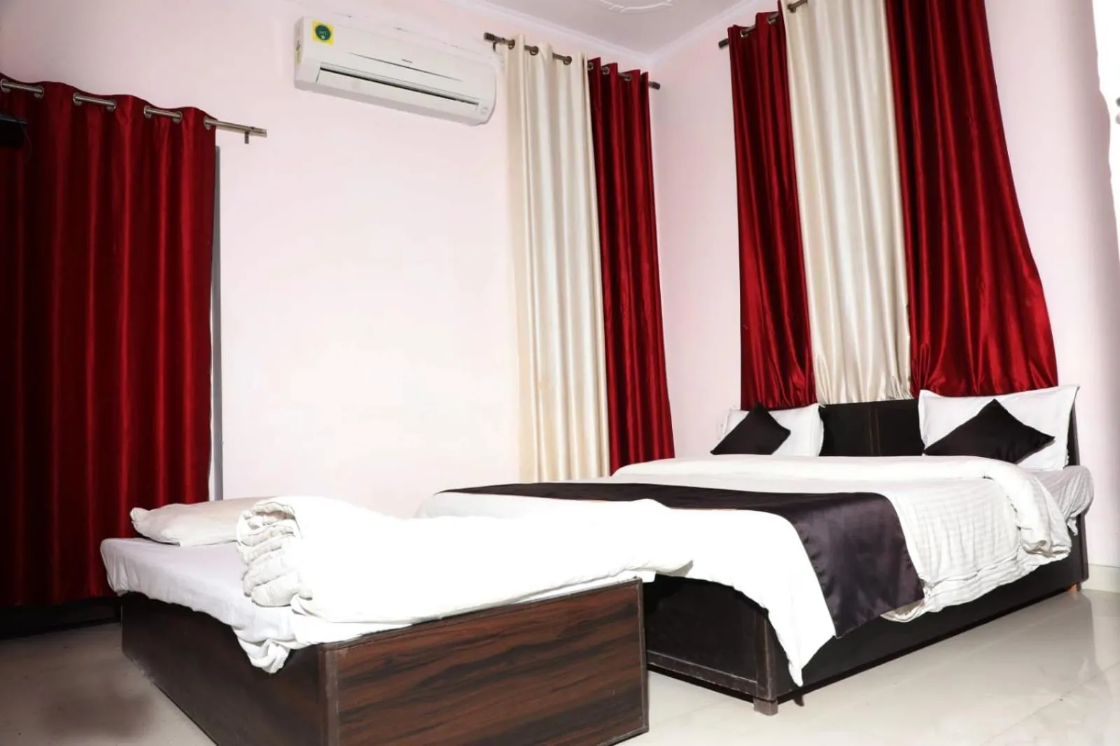 Bed in The Forest View Resort