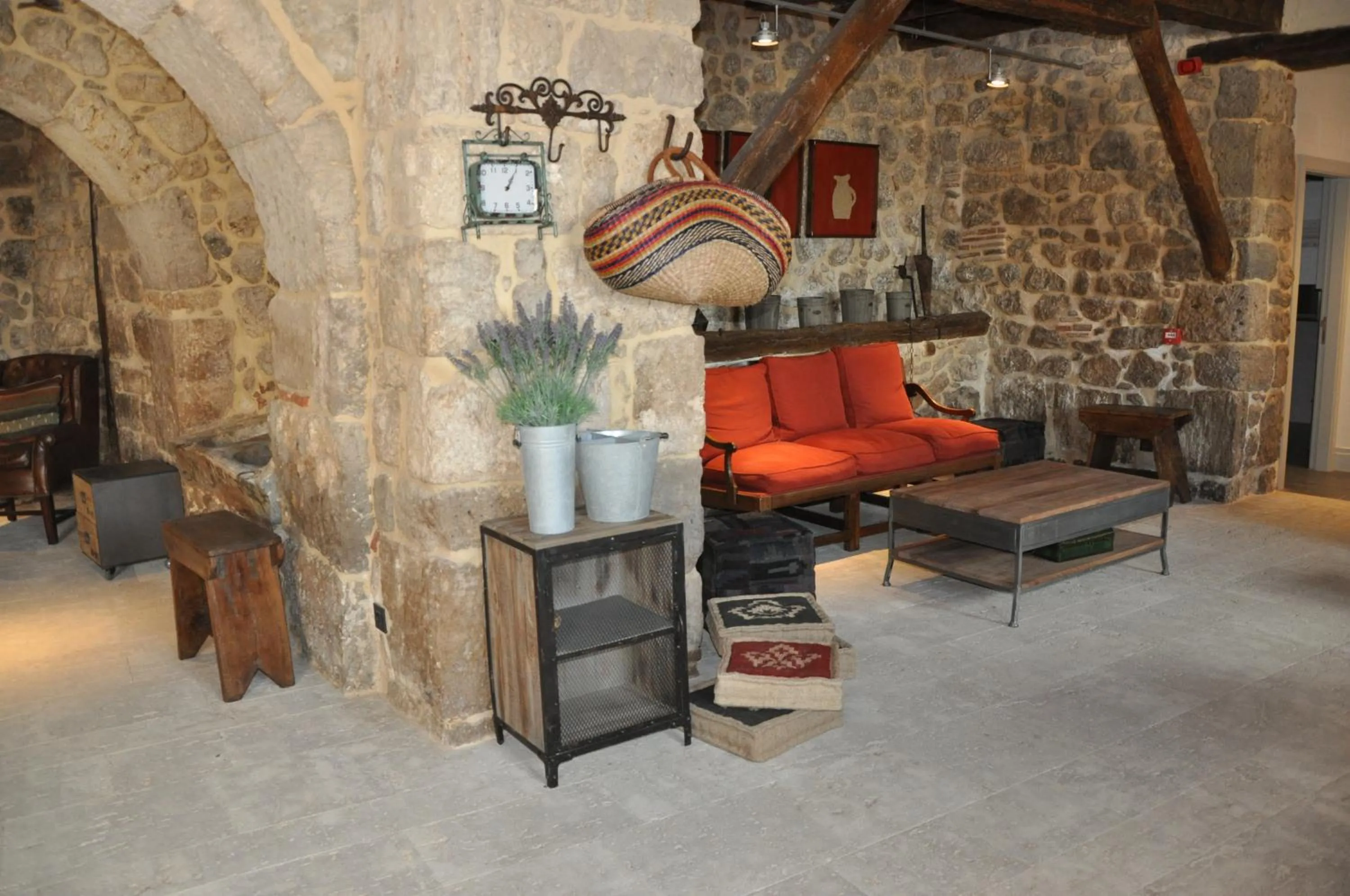 Other in Emebed Posada