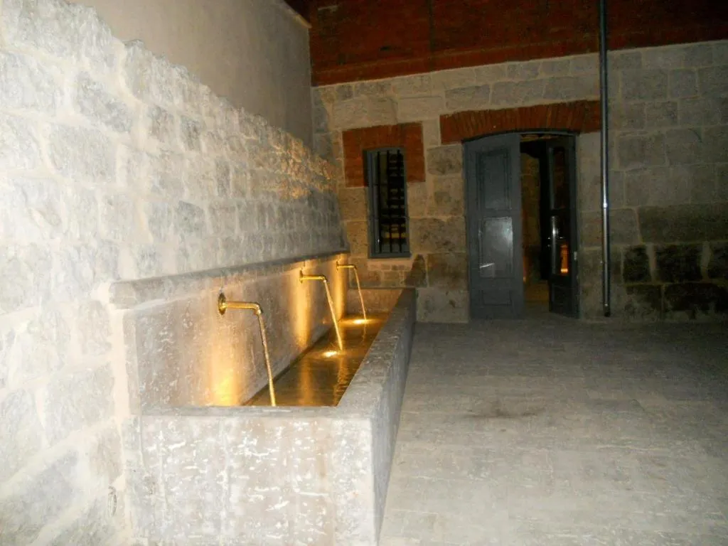 Facade/entrance in Emebed Posada