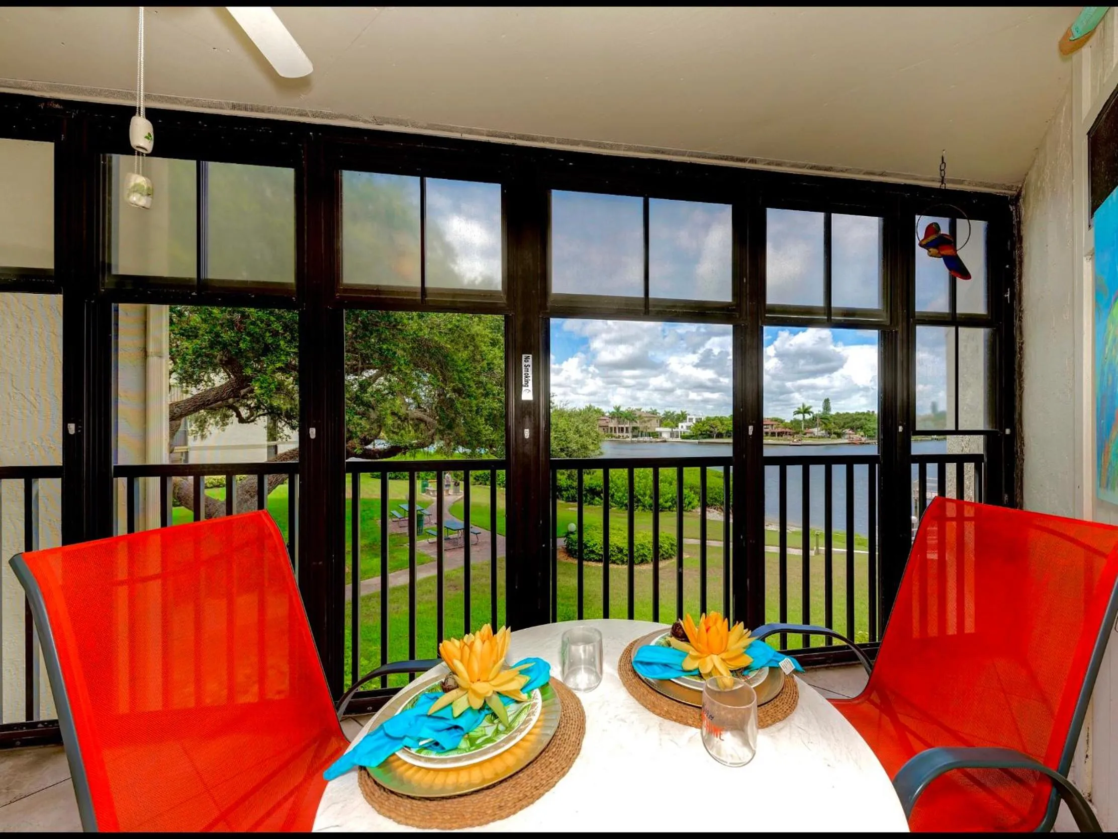 Luxury Waterfront Views - Heated Pool - 1400sf Duplex - Minutes to the Beach