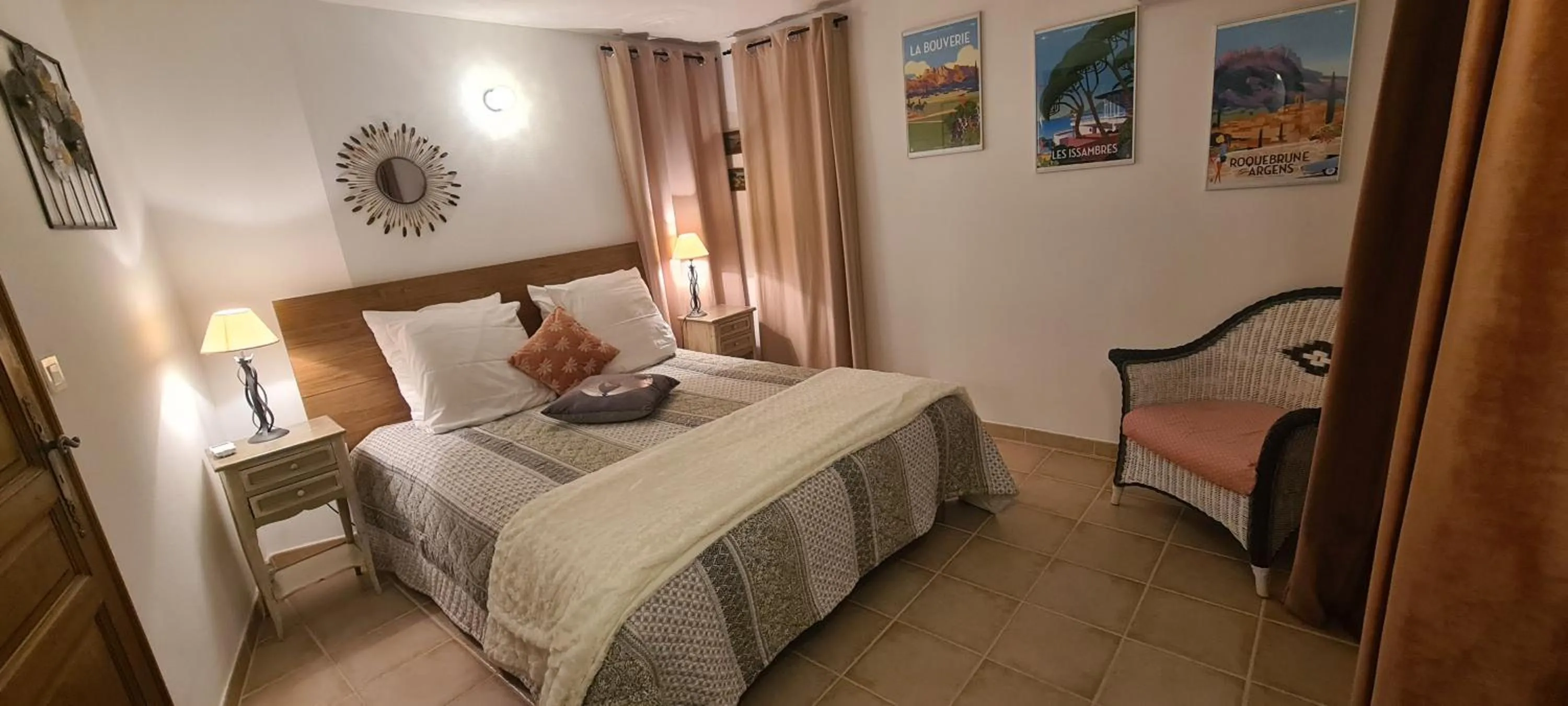 Property building in Corniche du Paradis