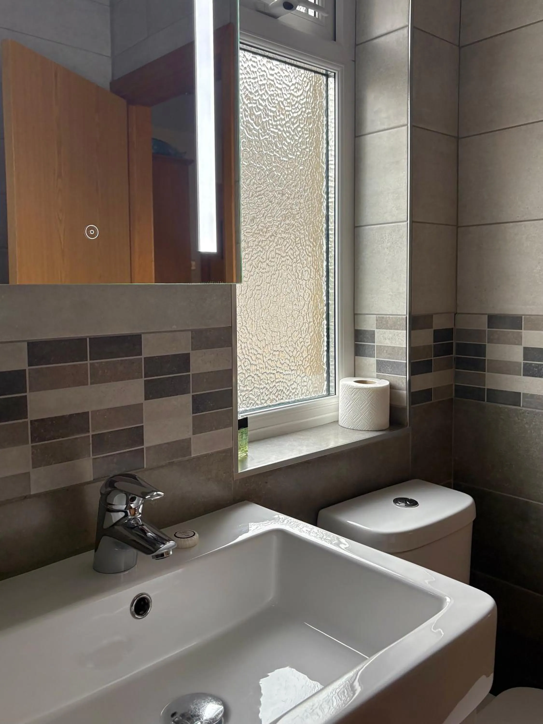 Bathroom in St. Davids Cross Hotel