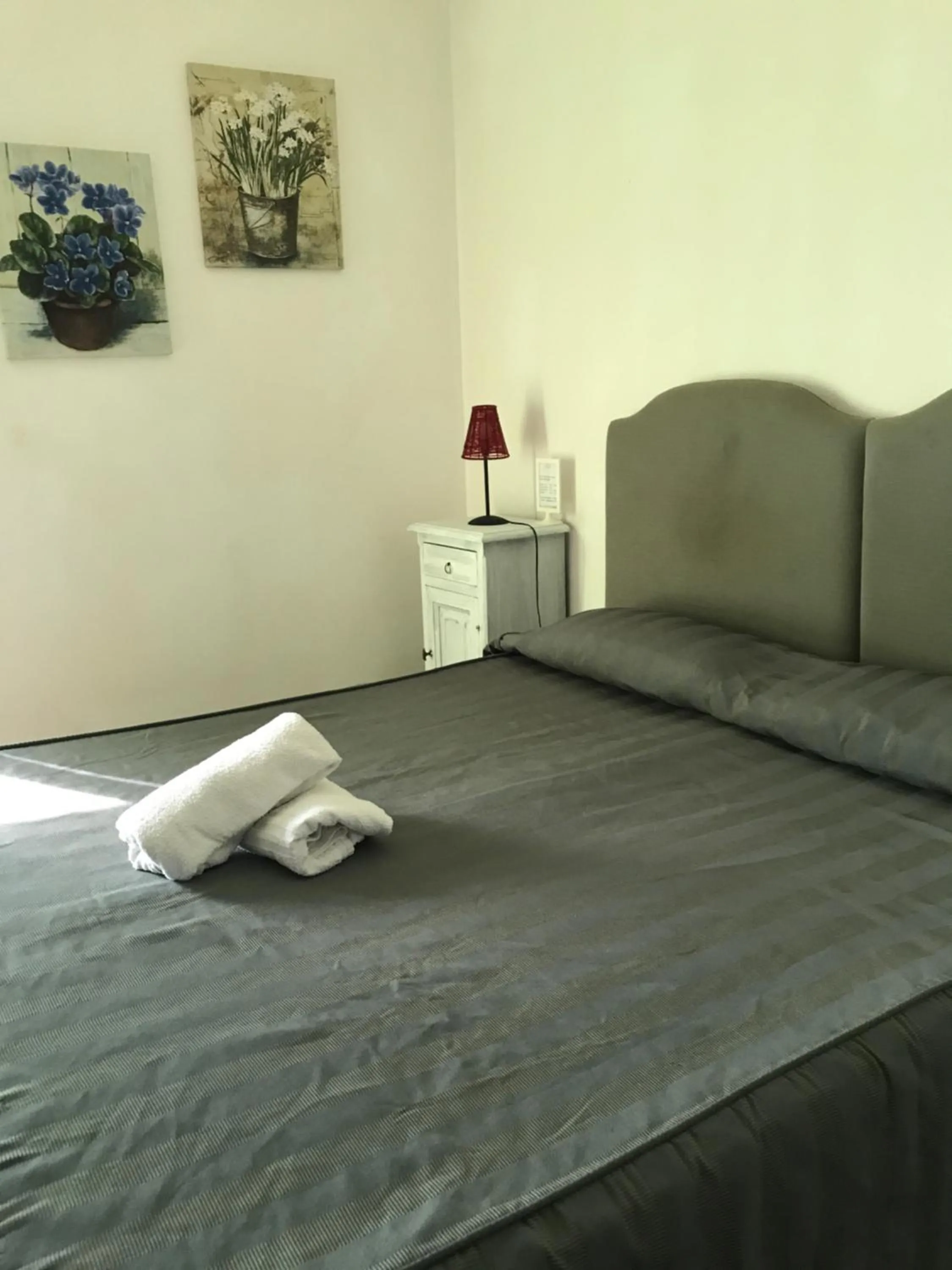 Bed in Agriturismo Serra San Biagio