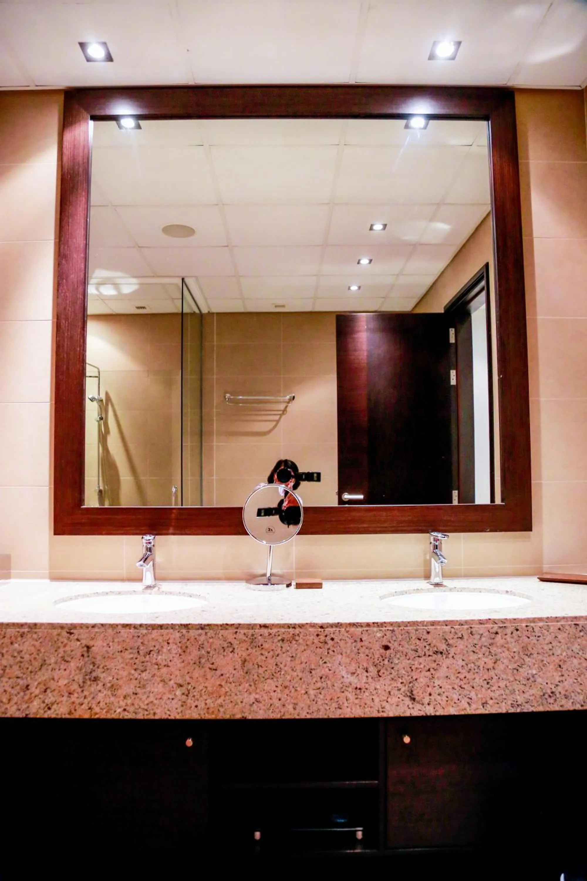 Luxe Getaways Royal Amwaj Palm Jumeirah Resort Apartment Holiday Home