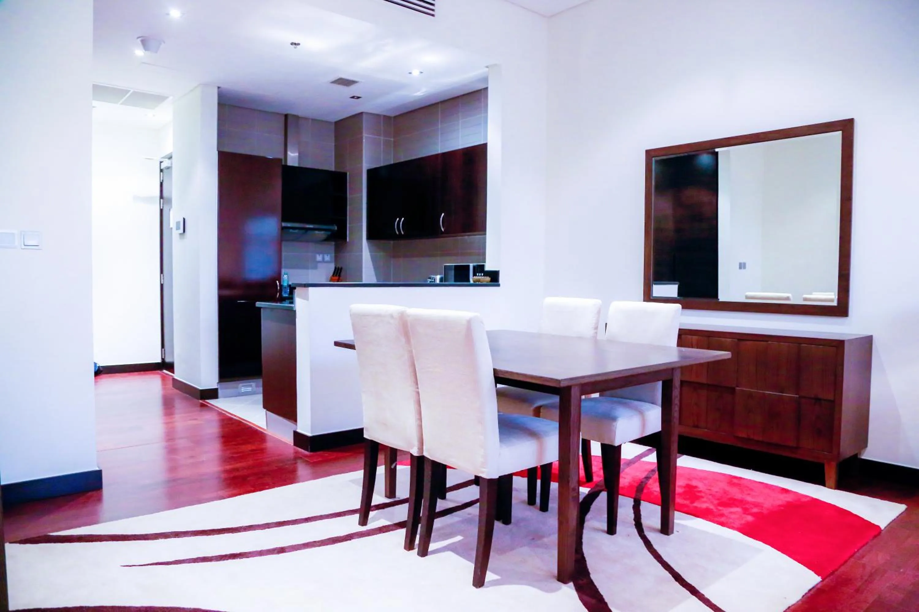 Luxe Getaways Royal Amwaj Palm Jumeirah Resort Apartment Holiday Home