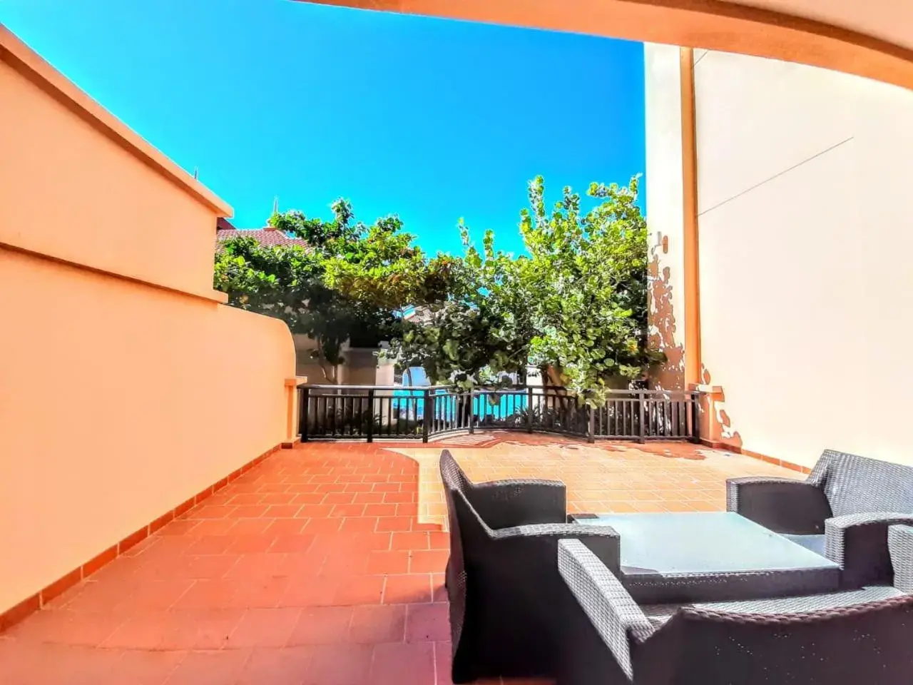 Luxe Getaways Royal Amwaj Palm Jumeirah Resort Apartment Holiday Home Luxe Getaways Royal Amwaj Palm Jumeirah Resort Apartment Holiday Home