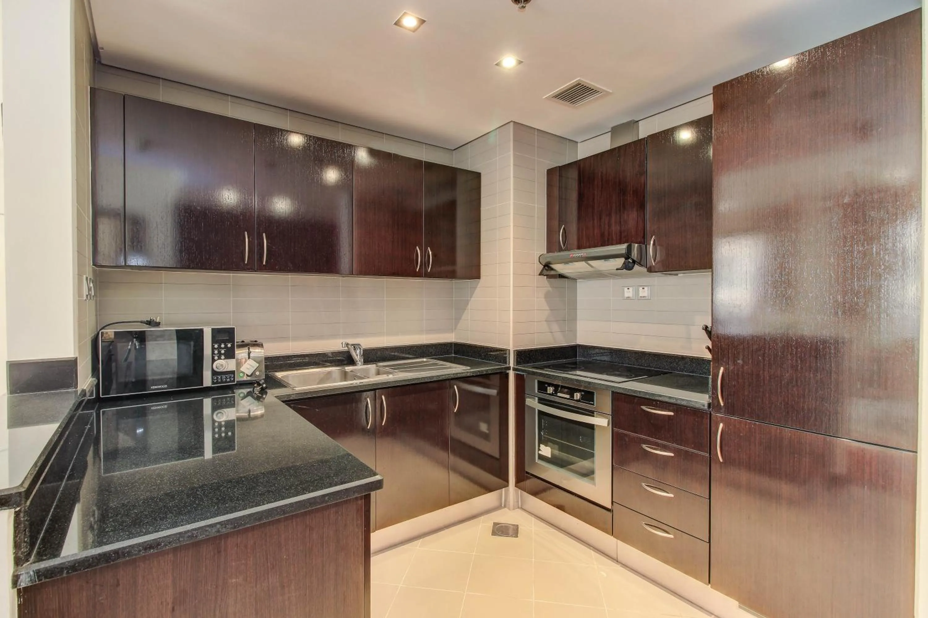 Luxe Getaways Royal Amwaj Palm Jumeirah Resort Apartment Holiday Home