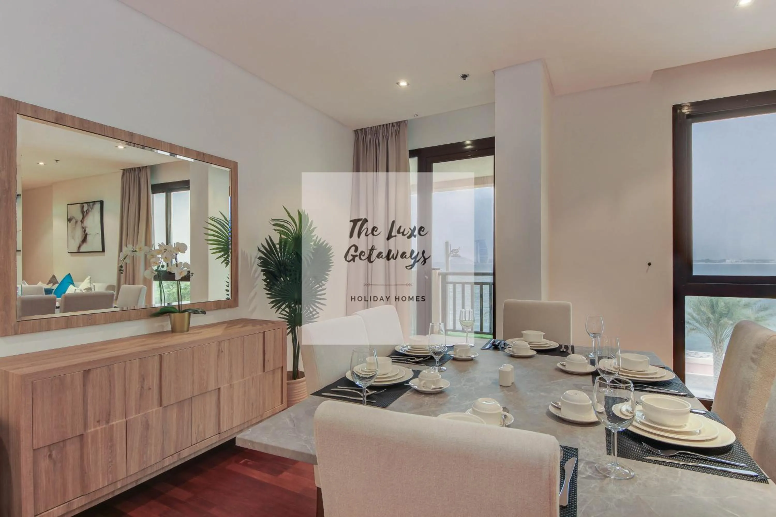 Luxe Getaways Royal Amwaj Palm Jumeirah Resort Apartment Holiday Home