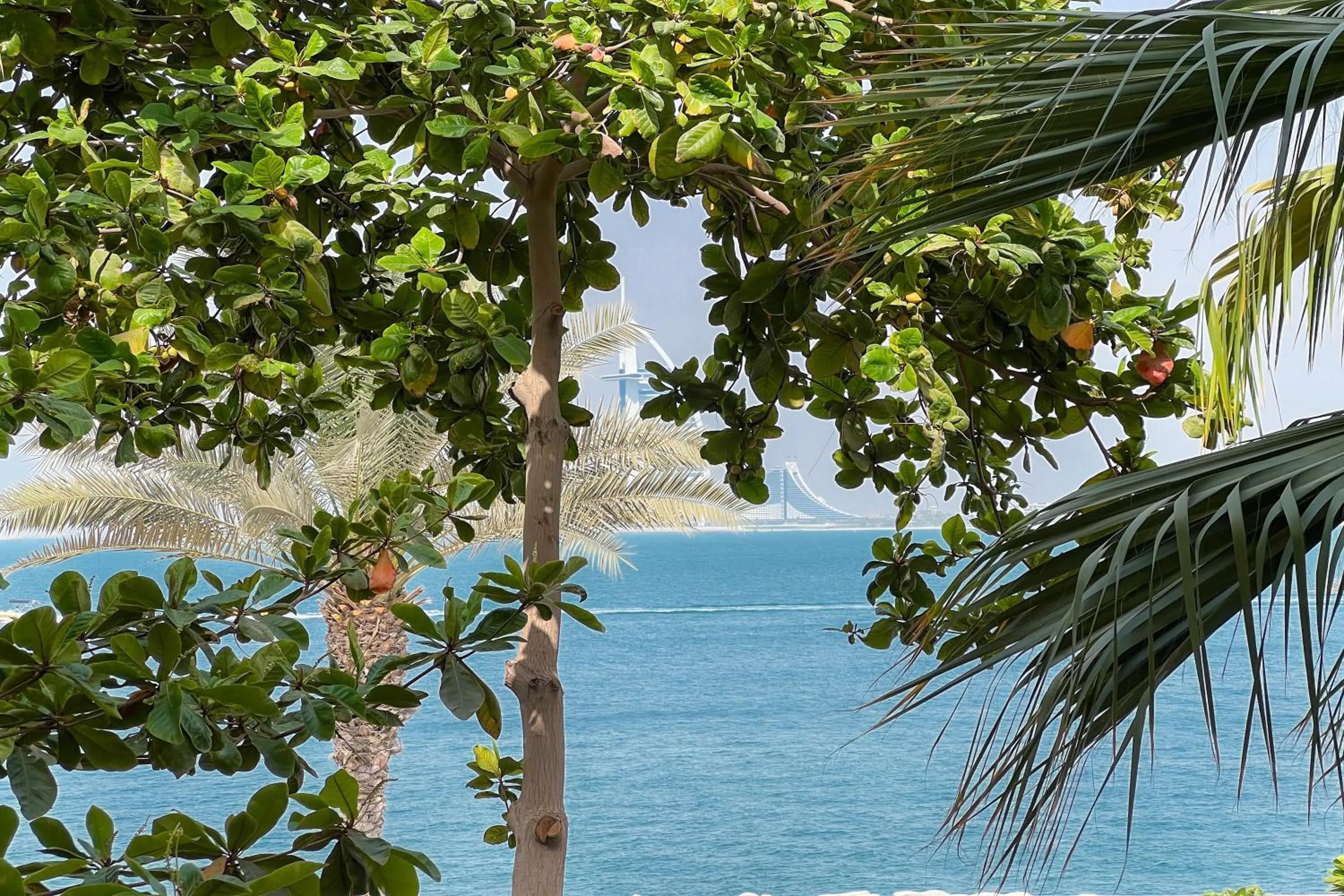 Luxe Getaways Royal Amwaj Palm Jumeirah Resort Apartment Holiday Home