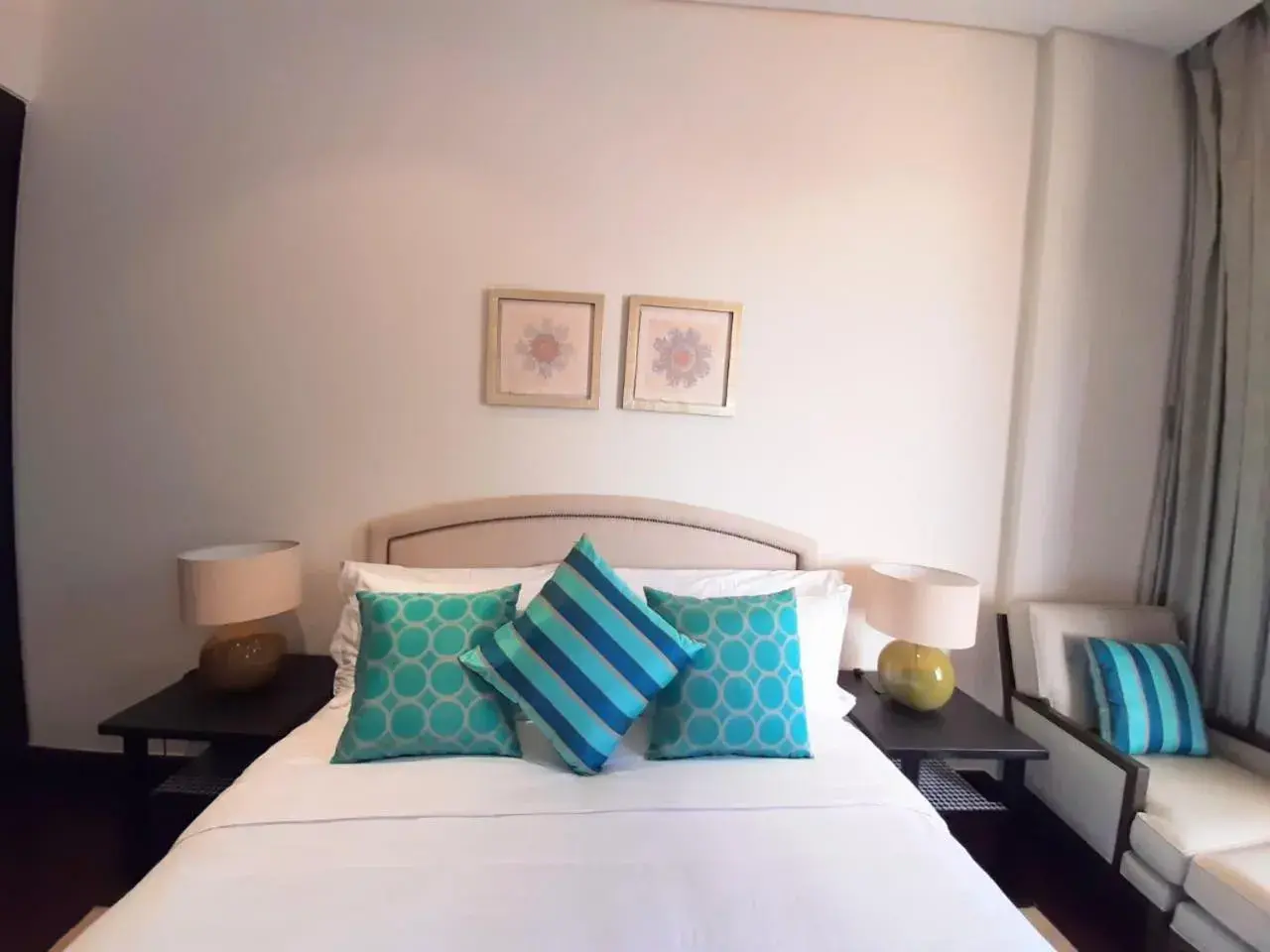 Bed in Luxe Getaways Royal Amwaj Palm Jumeirah Resort Apartment Holiday Home Bed in Luxe Getaways Royal Amwaj Palm Jumeirah Resort Apartment Holiday Home