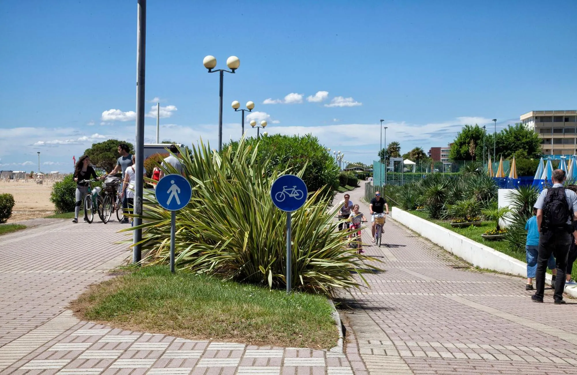 Cycling in Bosco Canoro Bibione Resort