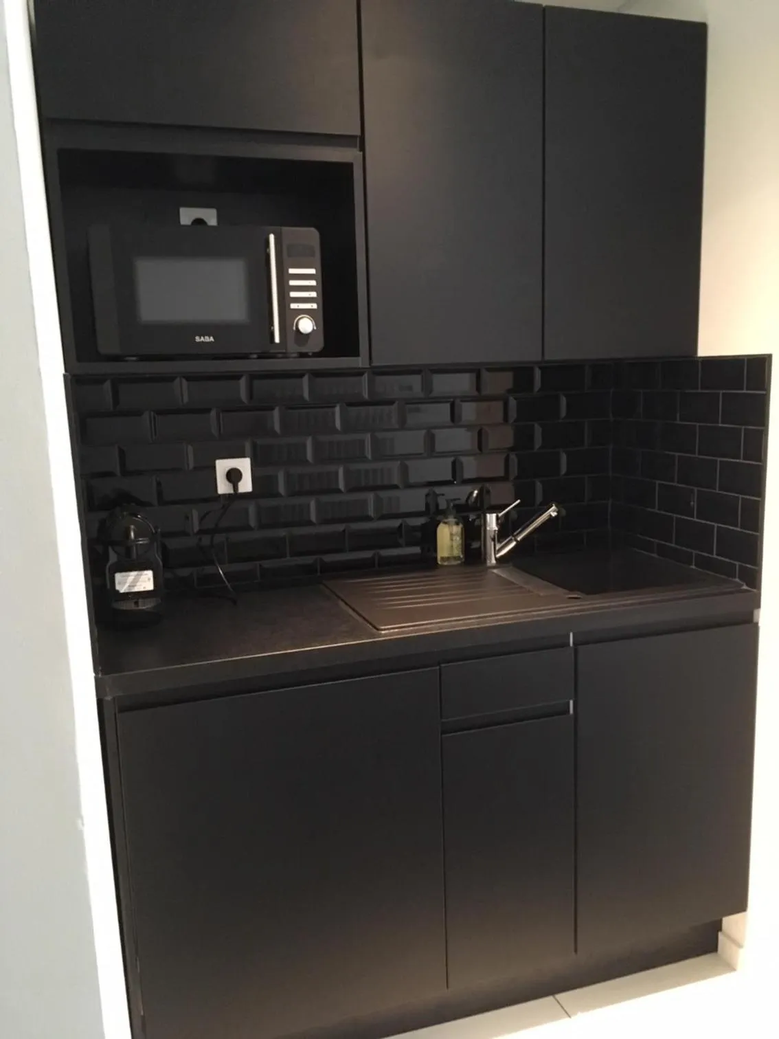 Kitchen or kitchenette in KastellRen - Rennes - Grand parking privé