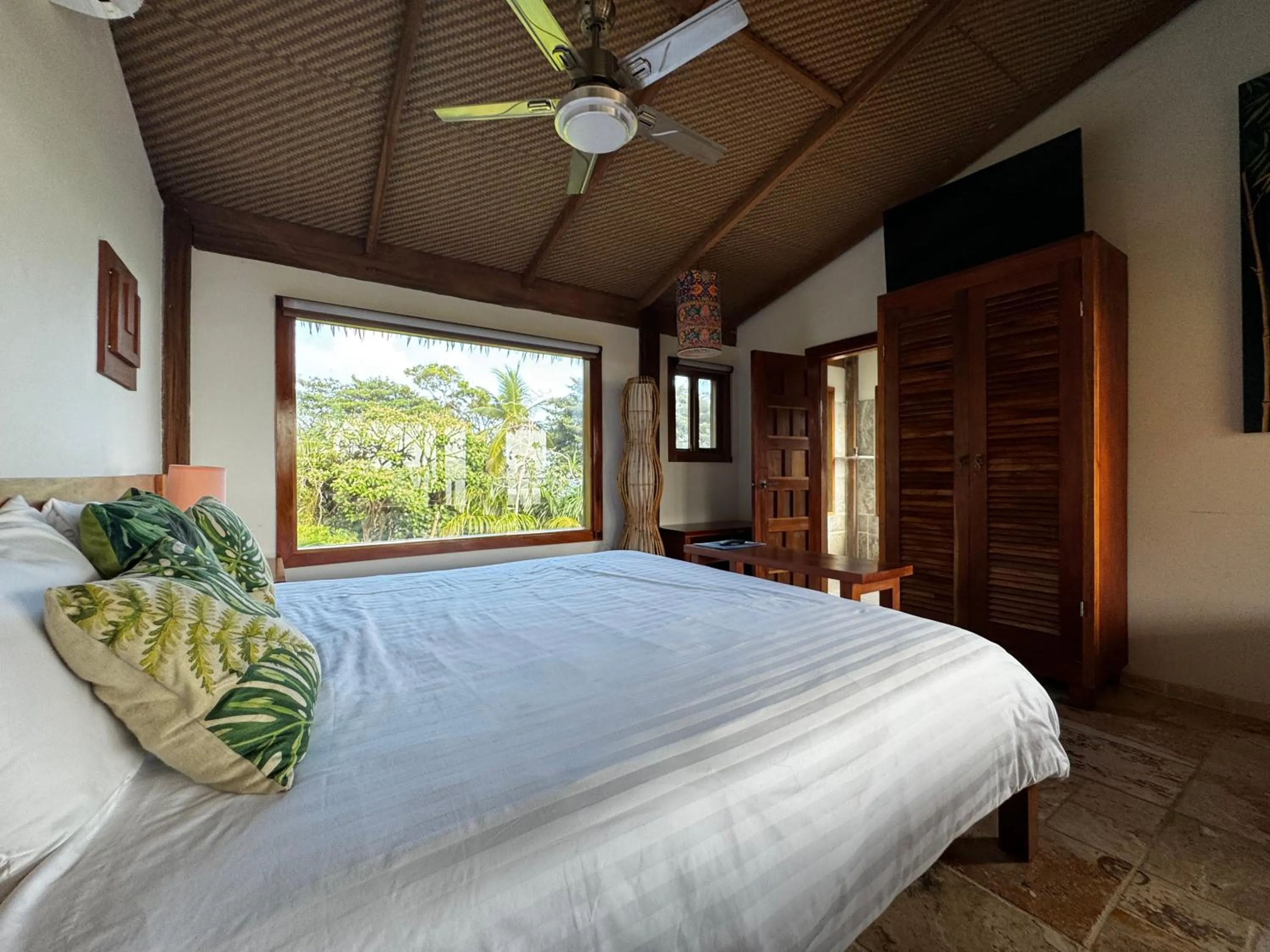 Bedroom, Bed in Ciel y Miel