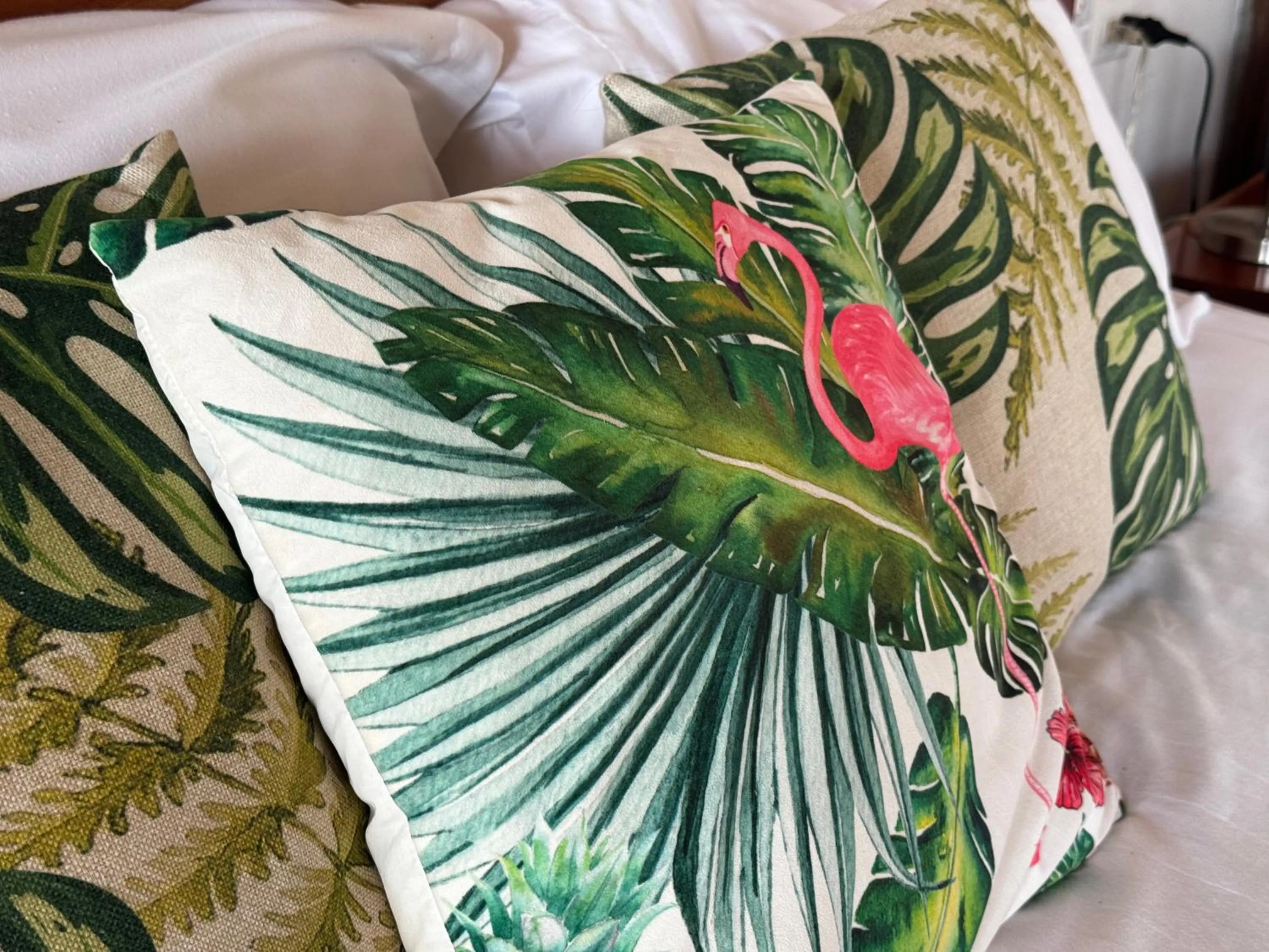 Decorative detail, Bed in Ciel y Miel