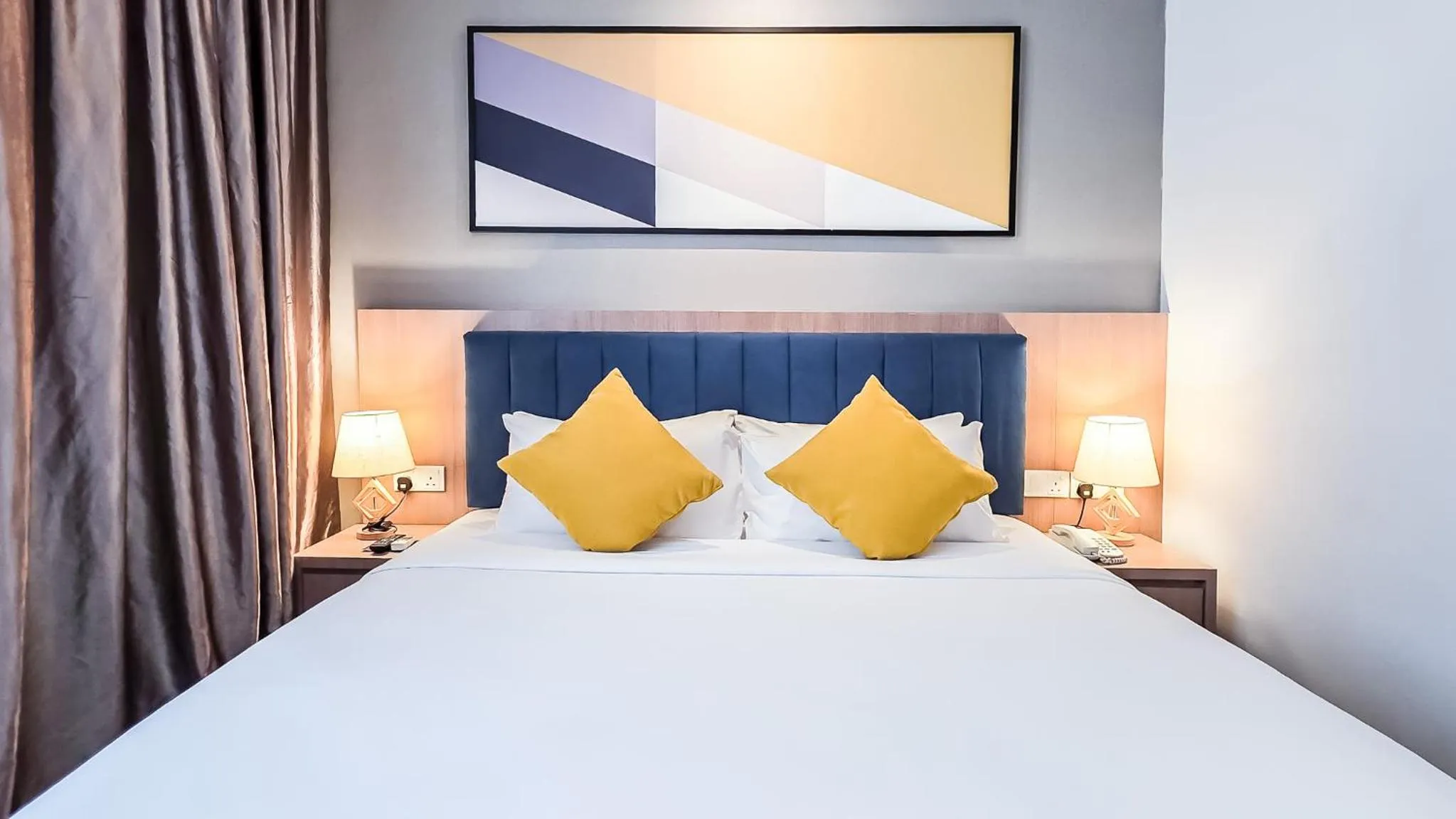 Bed in Fives Hotel Johor Bahru City Centre