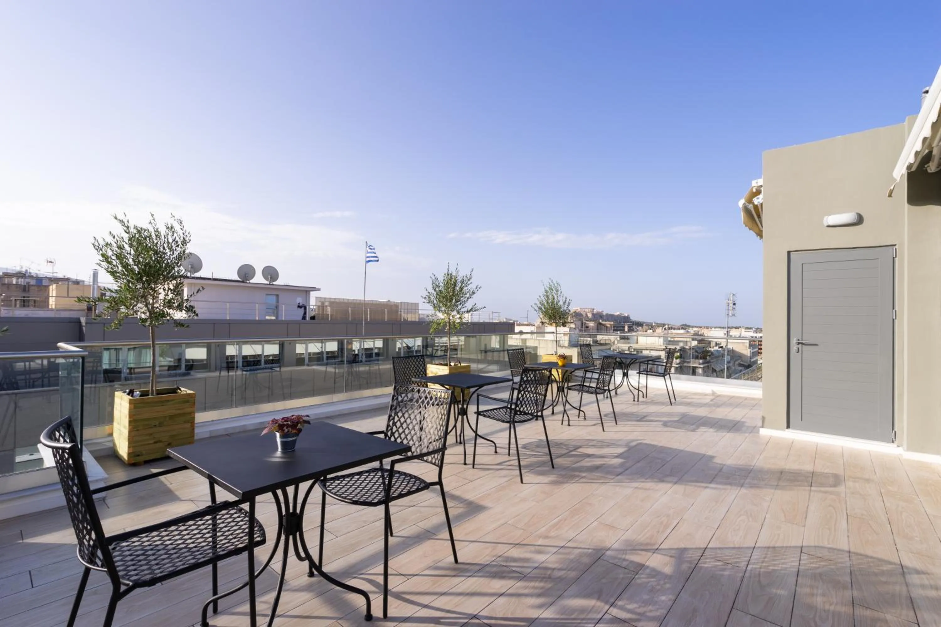 Property building in Hestia - Ippokratous 35