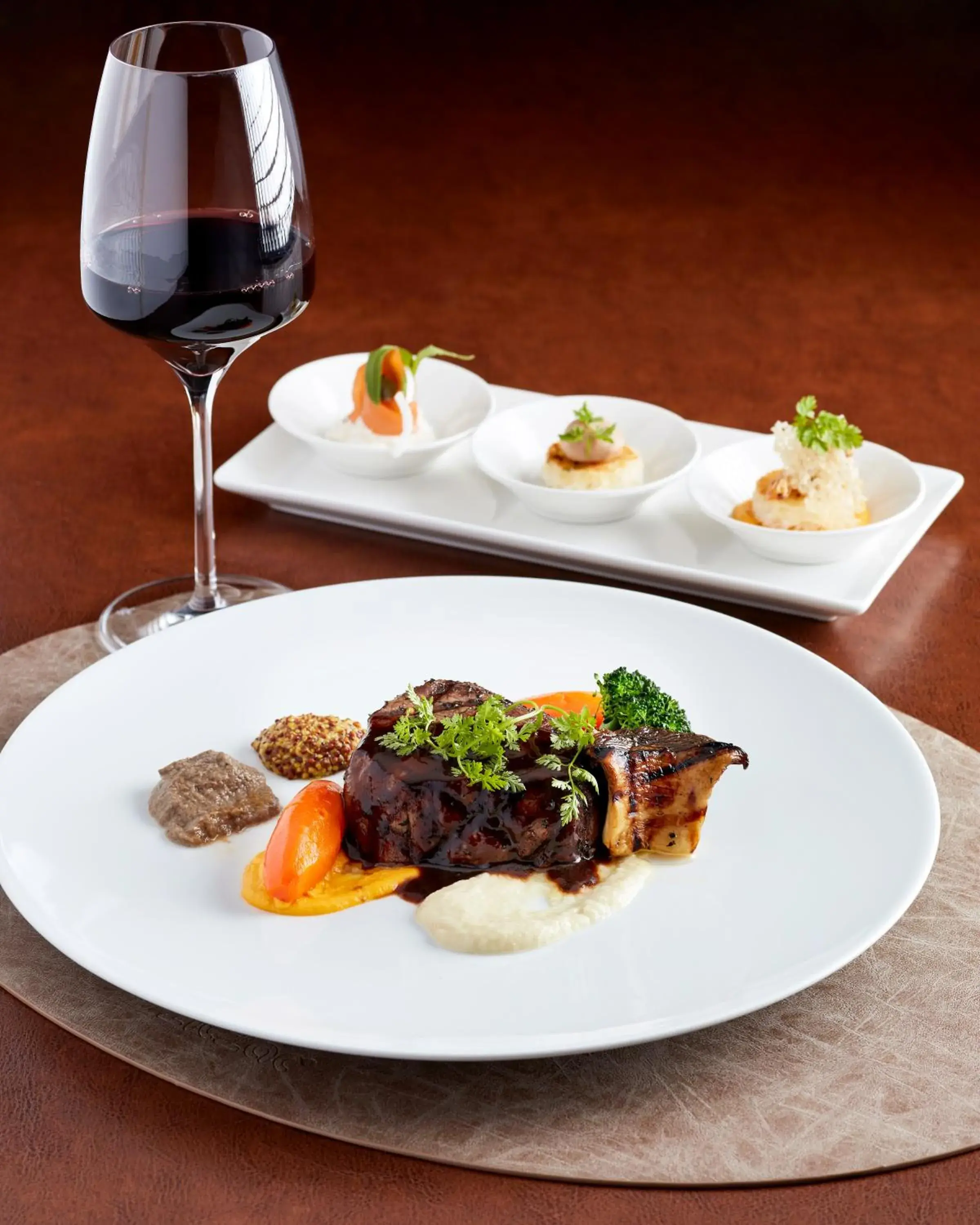 Restaurant/places to eat in Ramada by Wyndham Gumi Restaurant/places to eat in Ramada by Wyndham Gumi