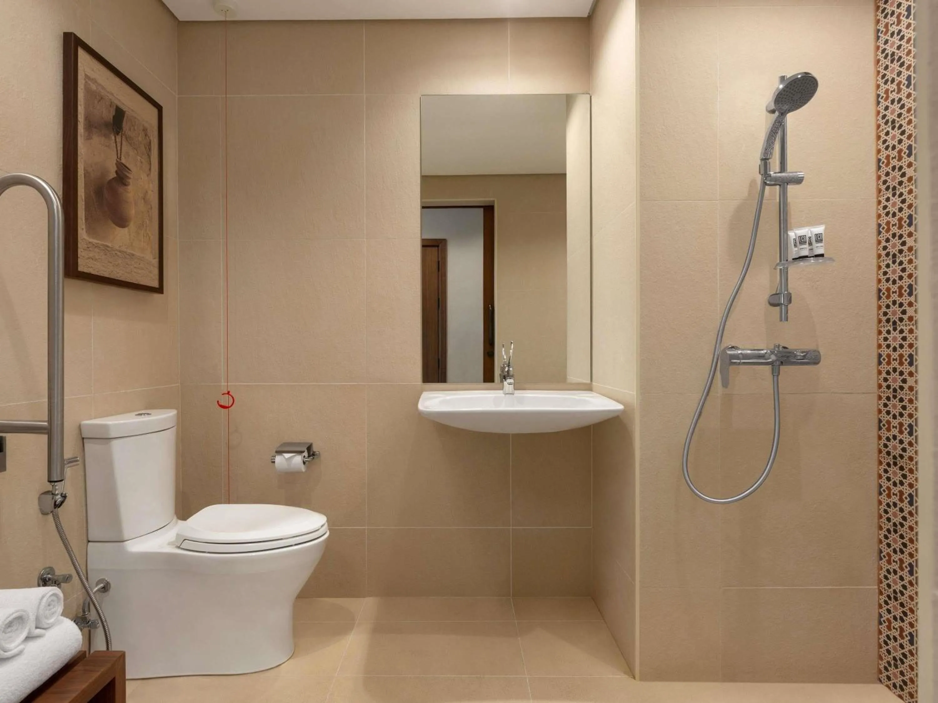 Bedroom in ibis Styles Dubai Gold District