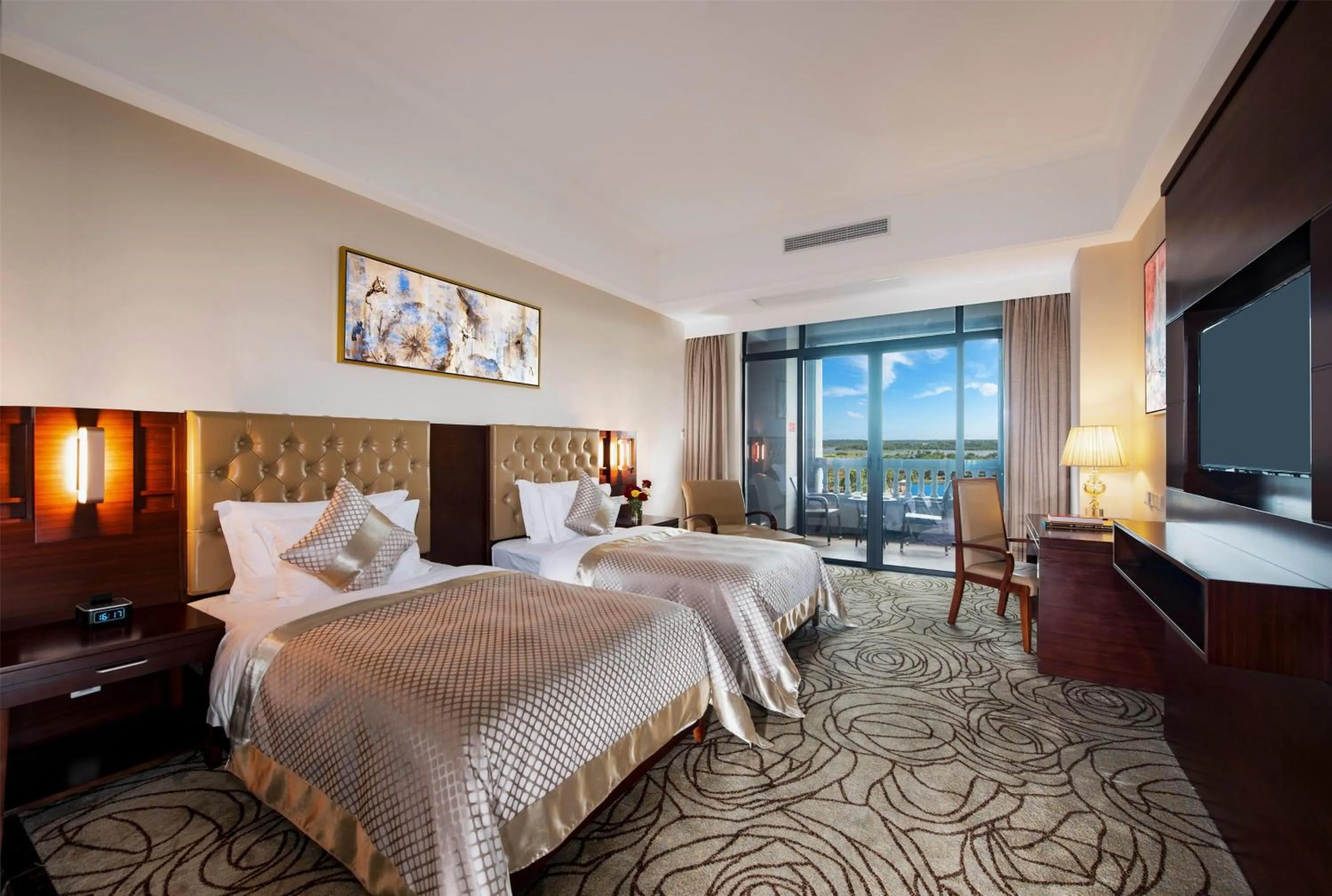 Photo of the whole room, Bed in Wyndham Garden Haikou South